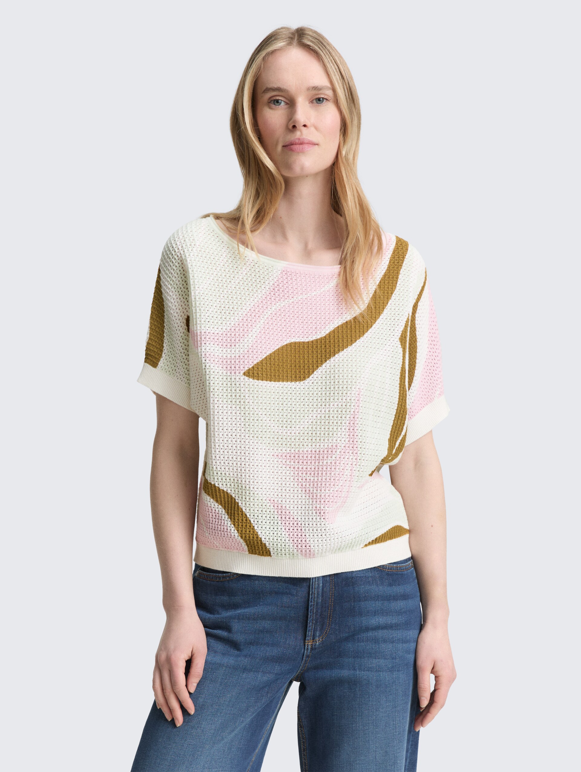 Strickpullover mit Muster - Whisper White - Ausschnitt Model-Vorderansicht