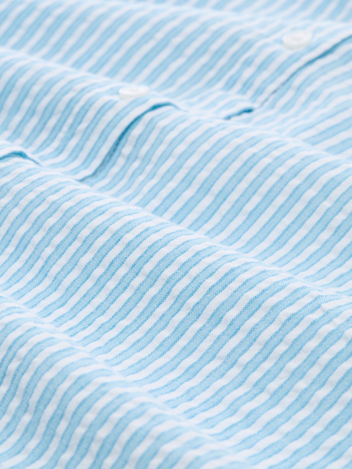Loose Fit Seersucker Hemdbluse mit Streifenmuster - vertical blue white stripe - Material-Ansicht