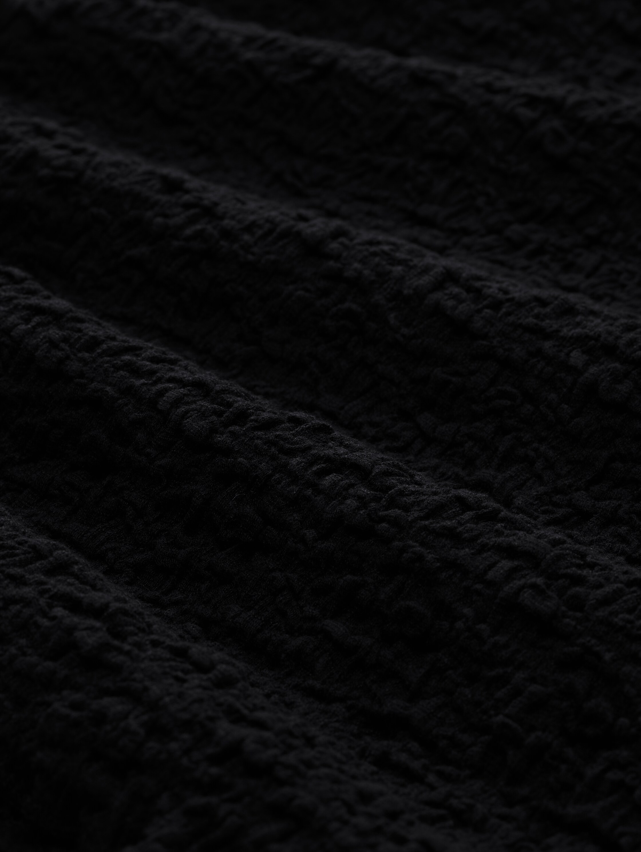 Cropped Crinkle Bluse - deep_black_1 - 