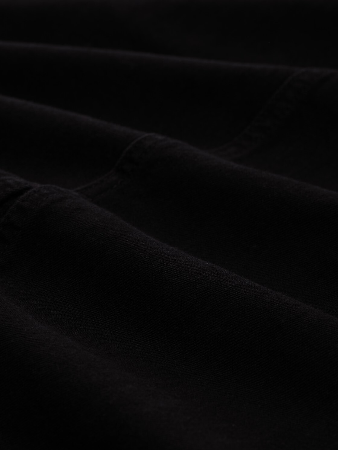 Midi-Jeansrock mit Schlitz - deep black - Material-Ansicht