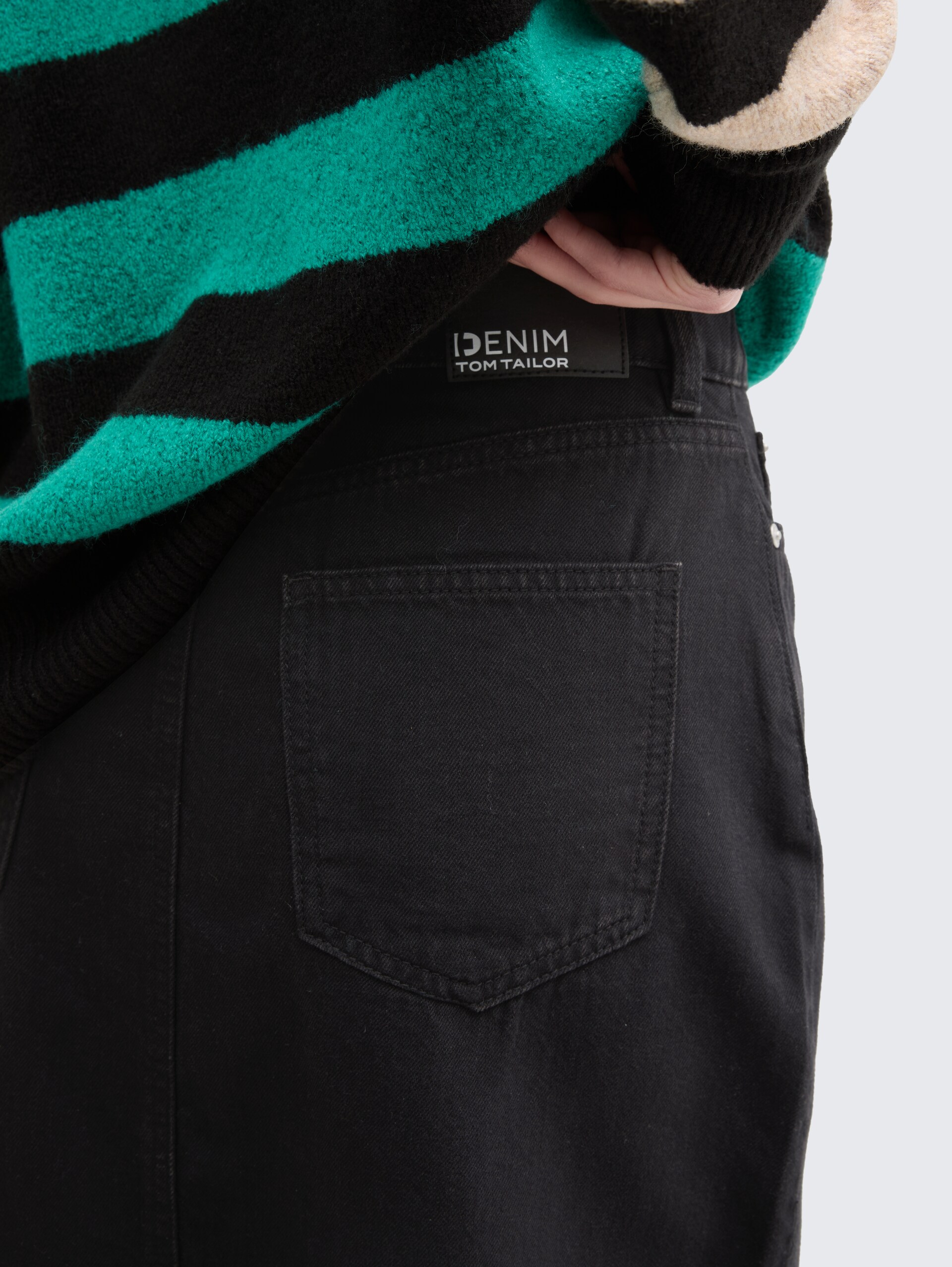 Midi-Jeansrock mit Schlitz - deep black - Detail-Model-Ansicht