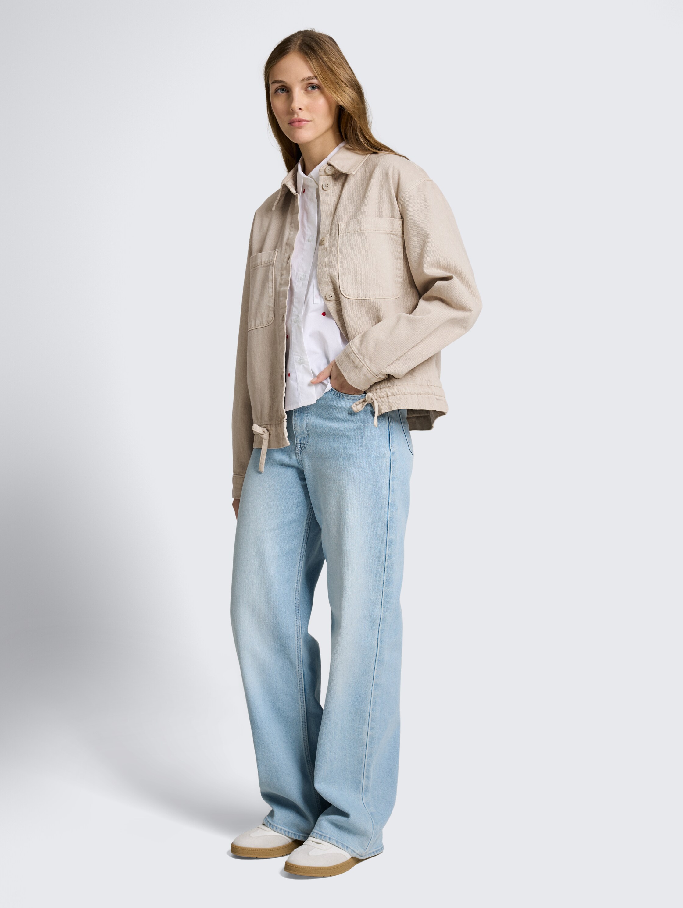 Veste en jean légère avec cordon de serrage - cloud grey - vue latérale du modèle