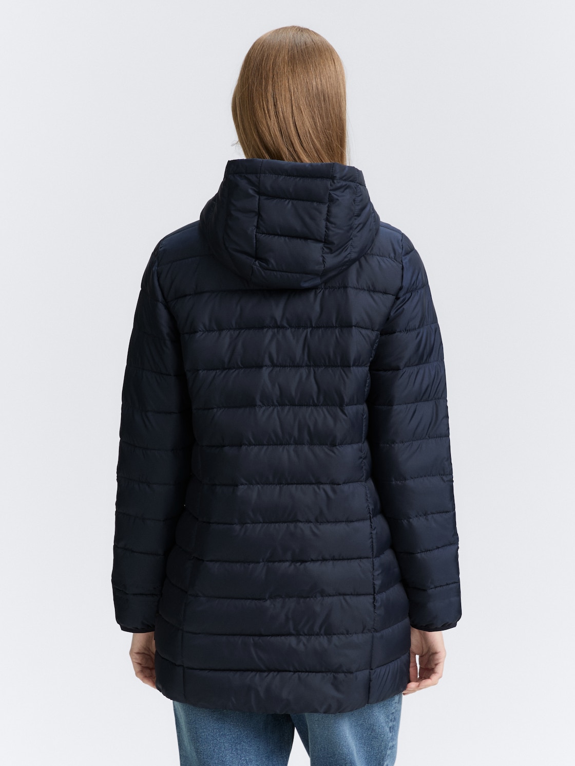 Lightweight Steppmantel mit Kapuze - sky captain blue - Model-Rückansicht