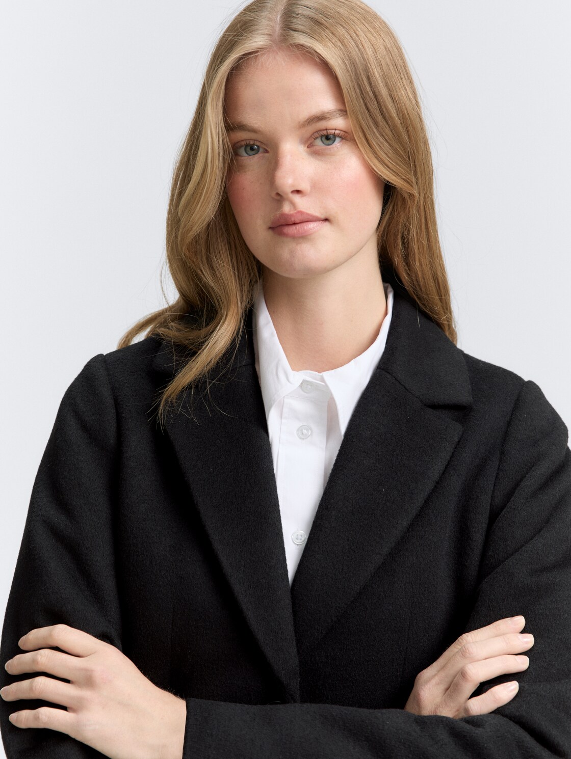 Slim Fit Wollmantel - deep black - Detail-Model-Ansicht