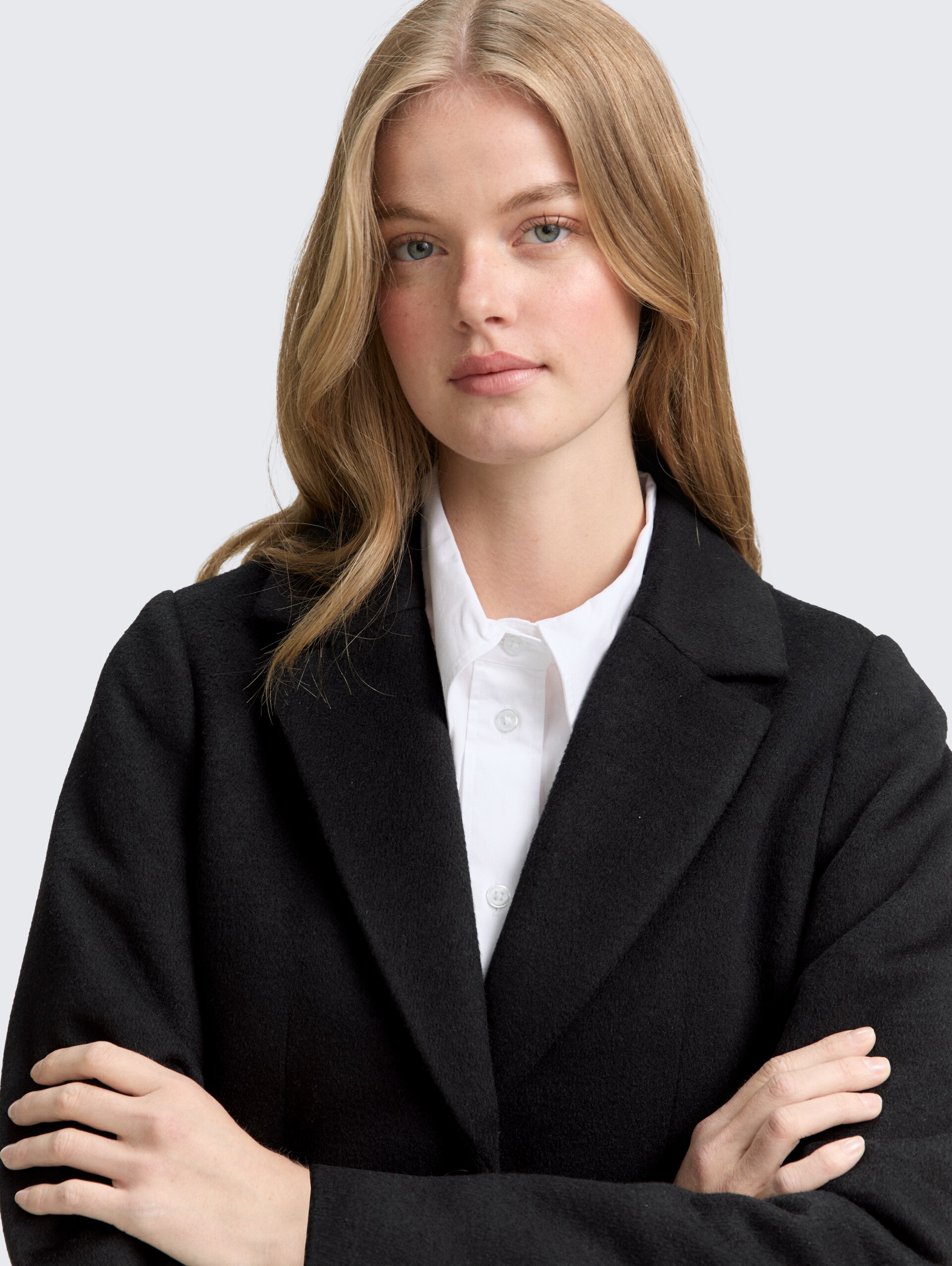 Slim Fit Wollmantel - deep black - Detail-Model-Ansicht