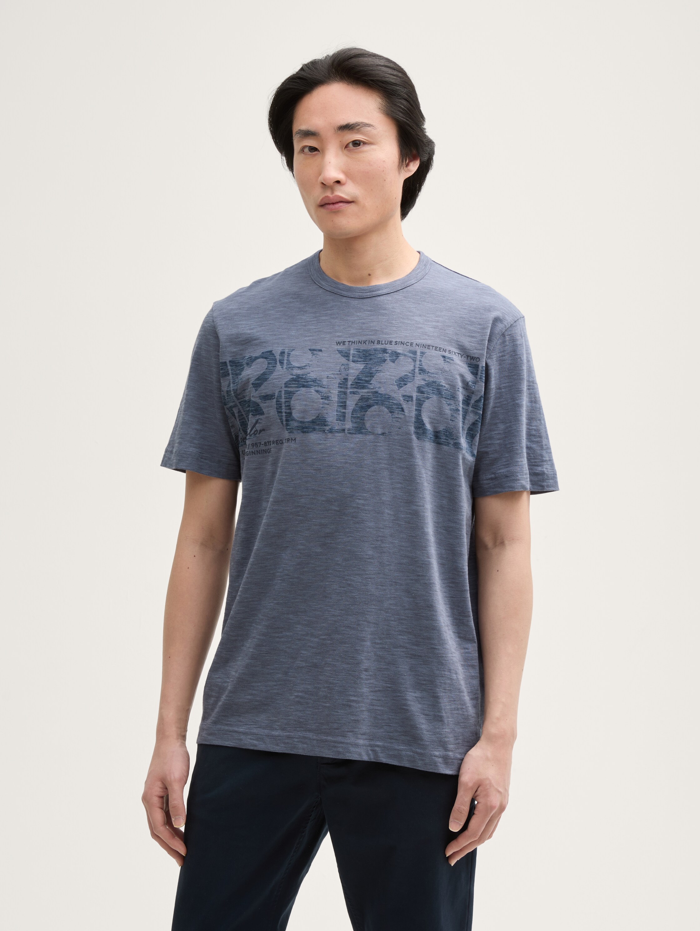 T-Shirt mit Print - 2