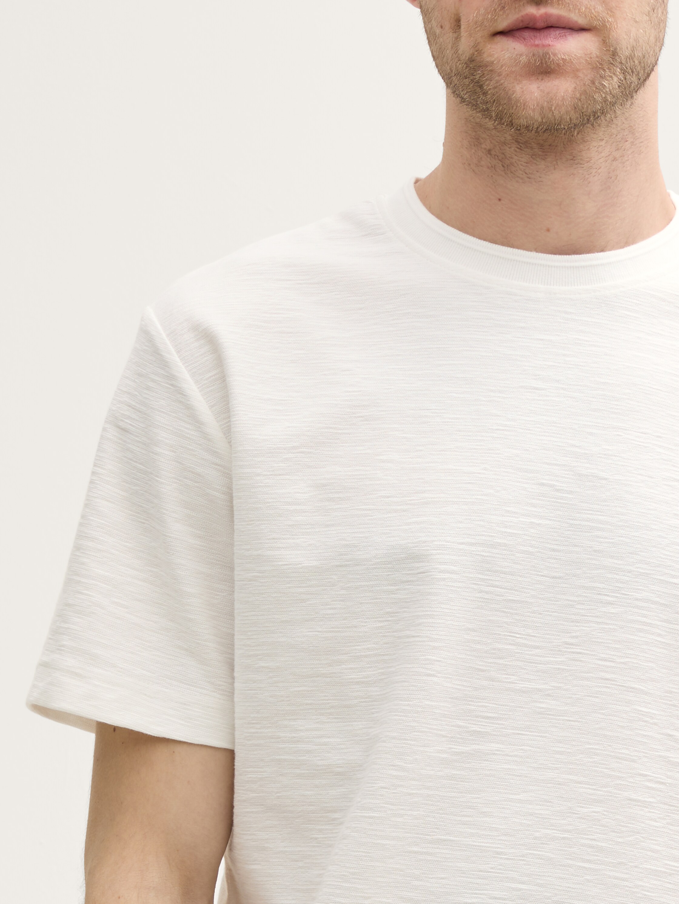 Basic T-Shirt mit Struktur - off_white_1 - 