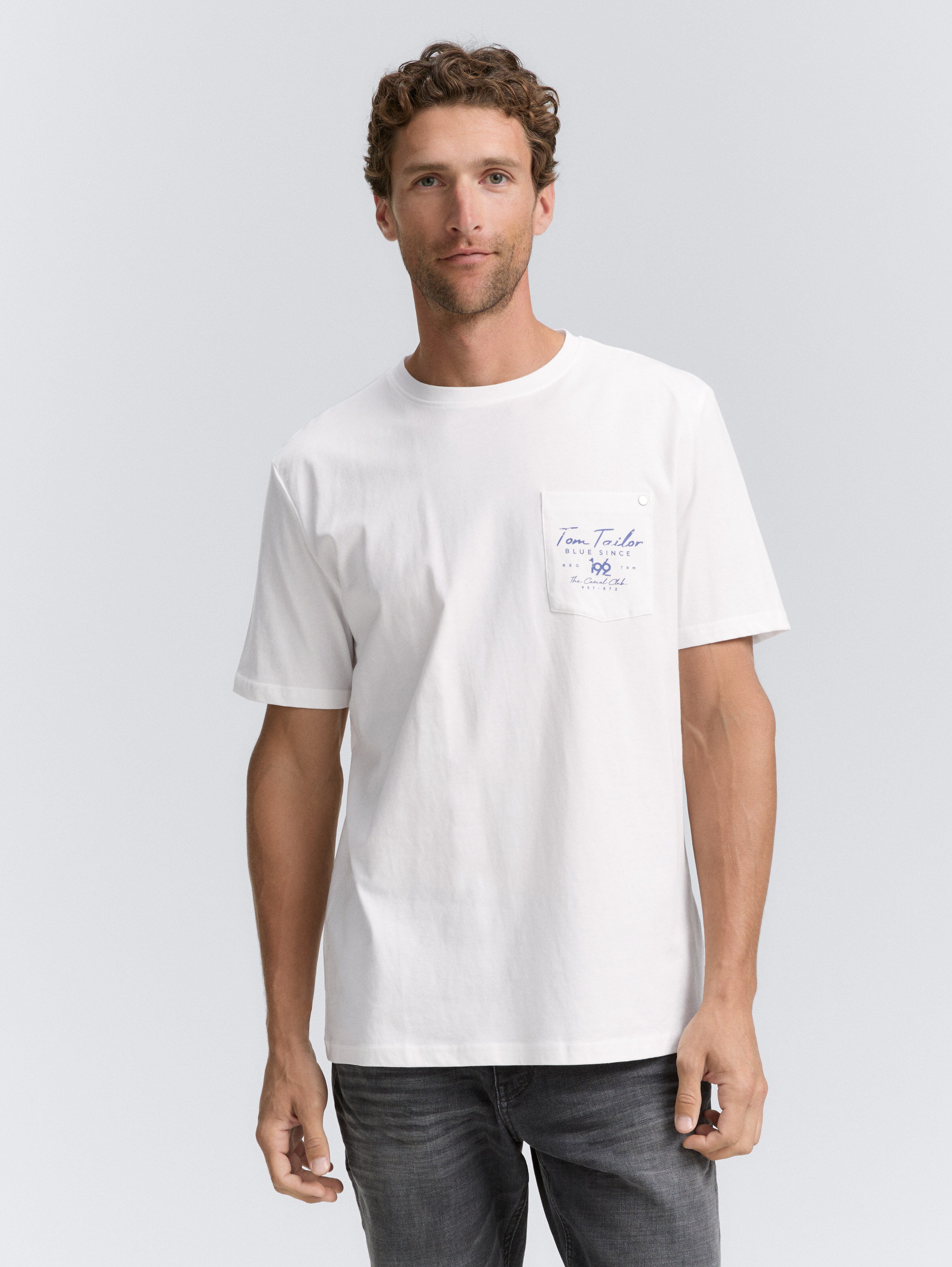 T-Shirt mit Brusttasche von Men, off white