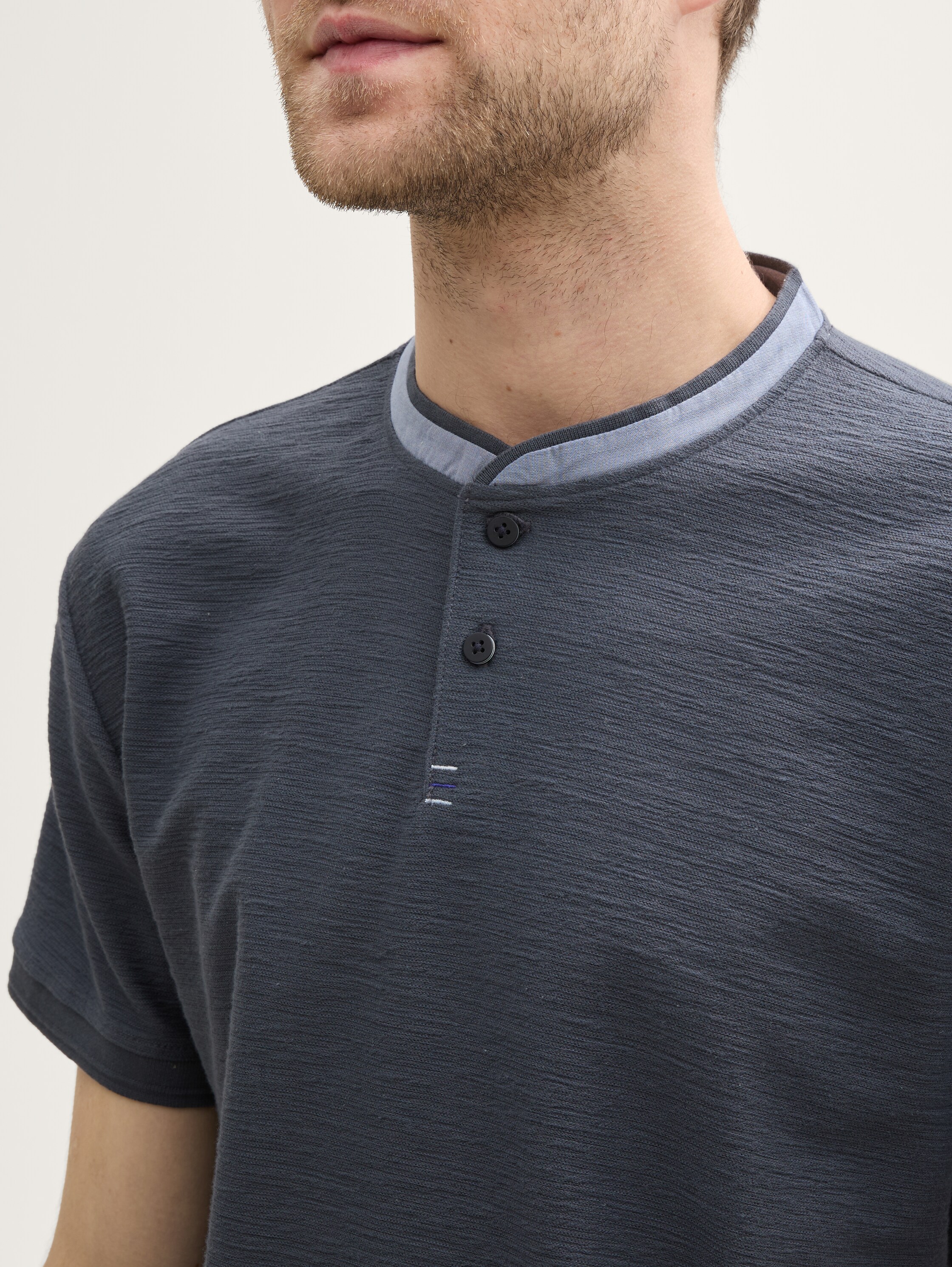 Poloshirt mit Stehkragen - blueish_grey - 