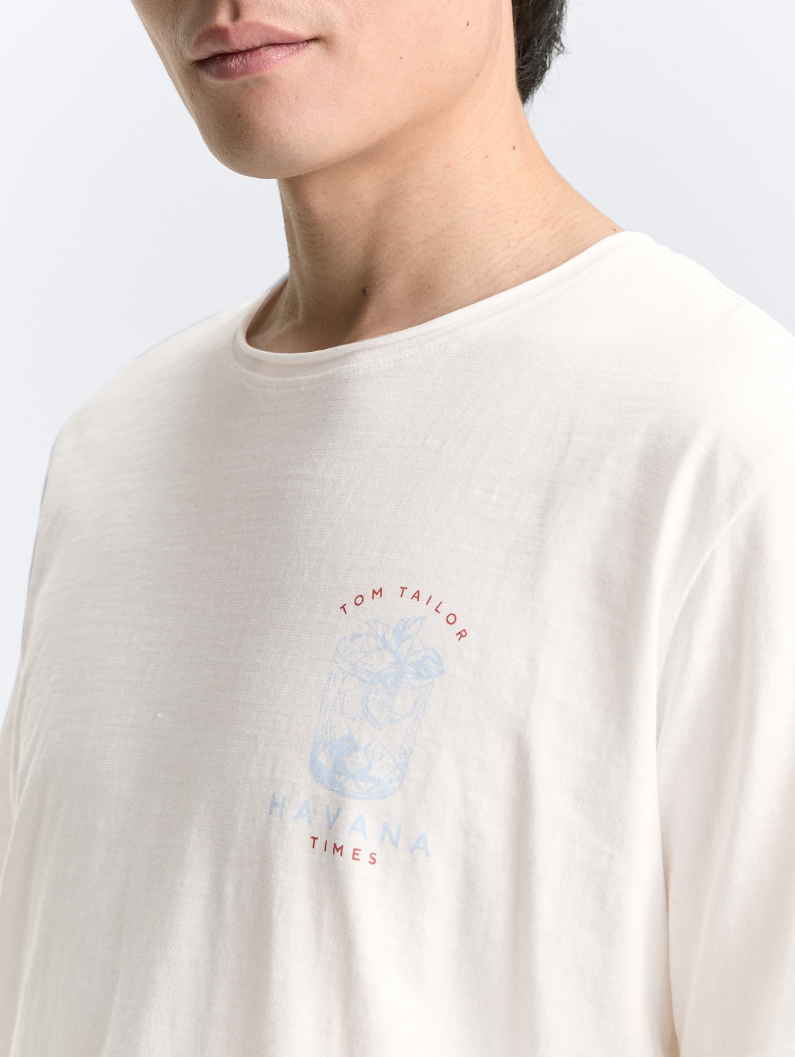 T-Shirt mit Print - off white - Detail-Model-Ansicht