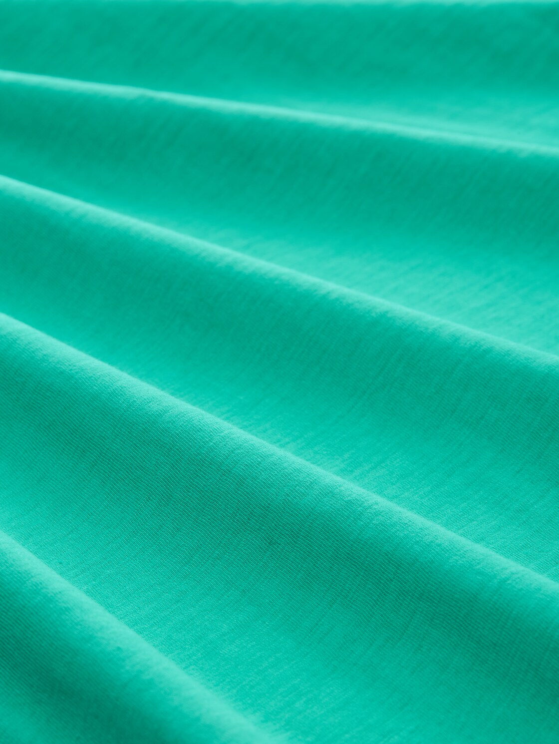 Basic T-Shirt in Melange-Optik - Peacock Green - Material-Ansicht