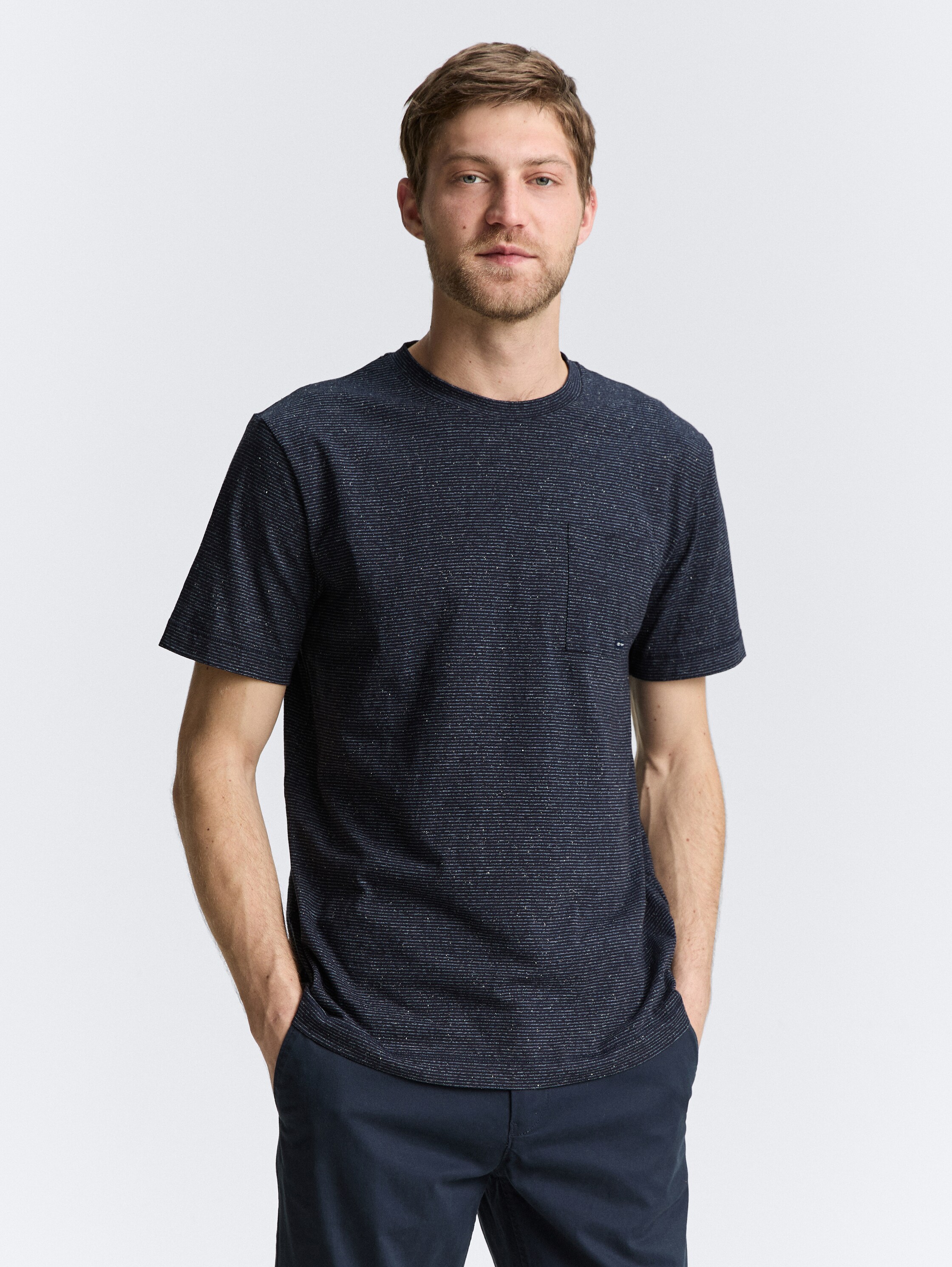 T-shirt avec poche poitrine - navy_multicolor_nep - 