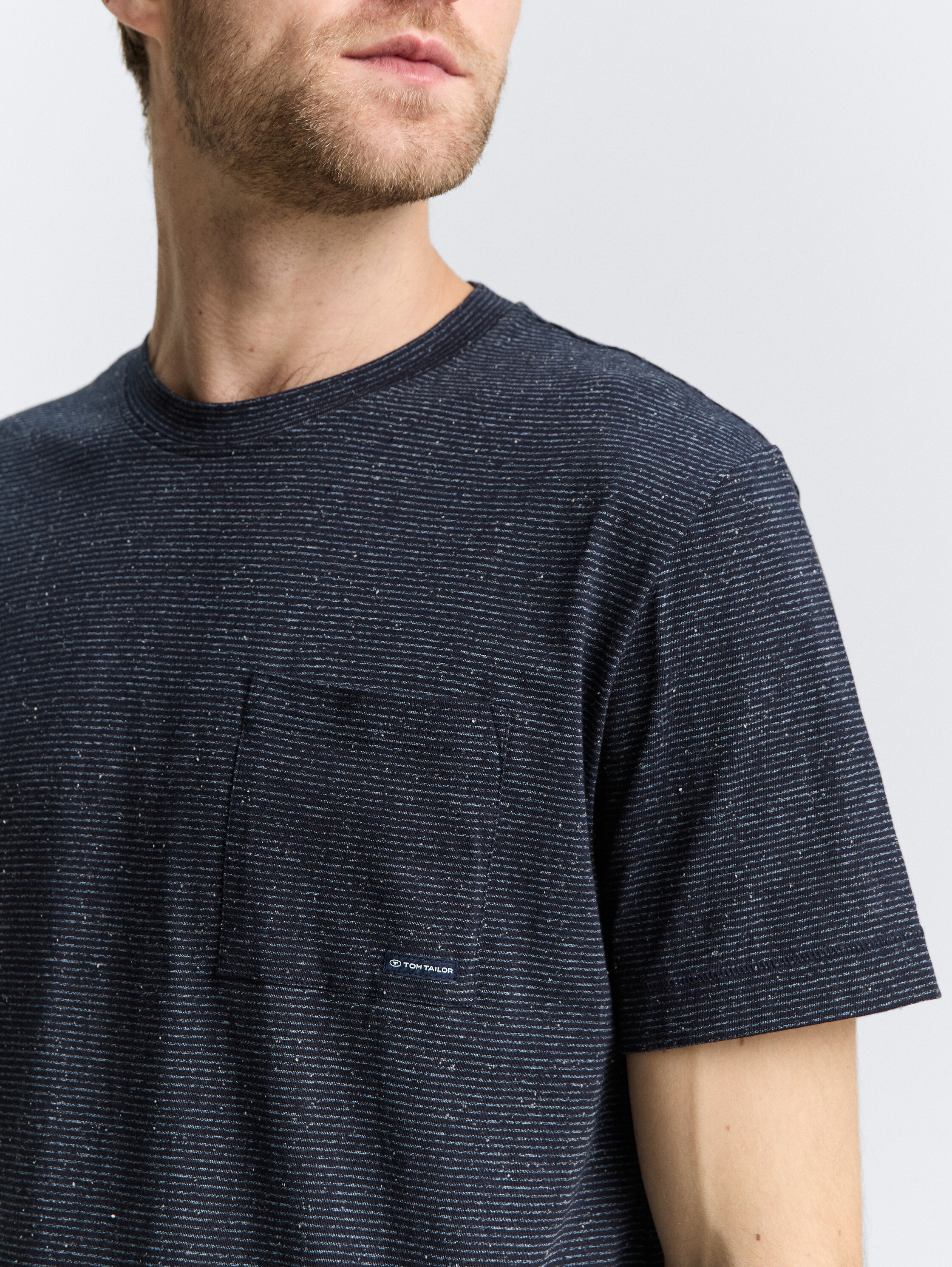 T-shirt avec poche poitrine - navy_multicolor_nep - 