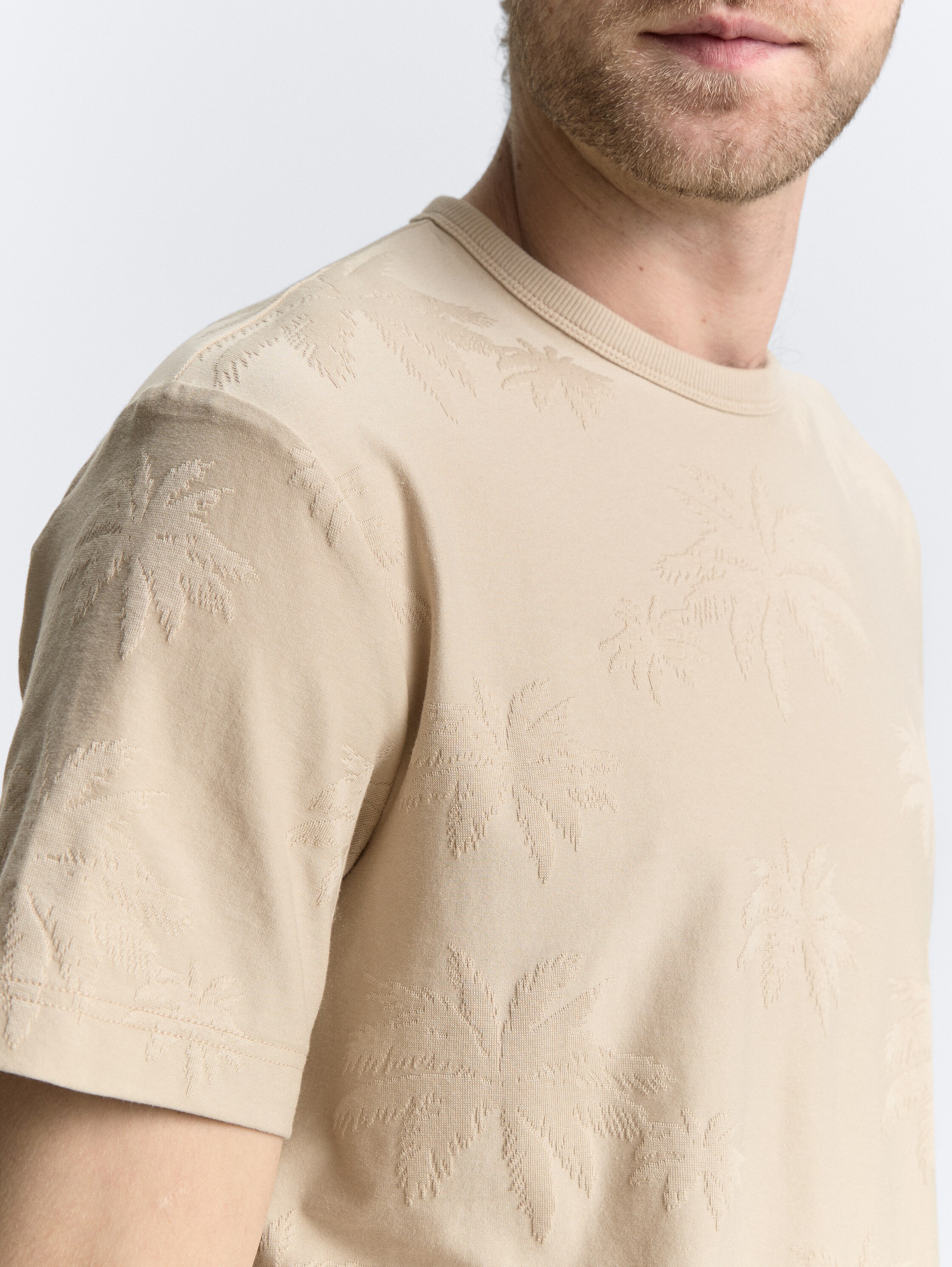 Jacquard T-Shirt mit Palmen-Motiv - beige_palm_jacquard - 