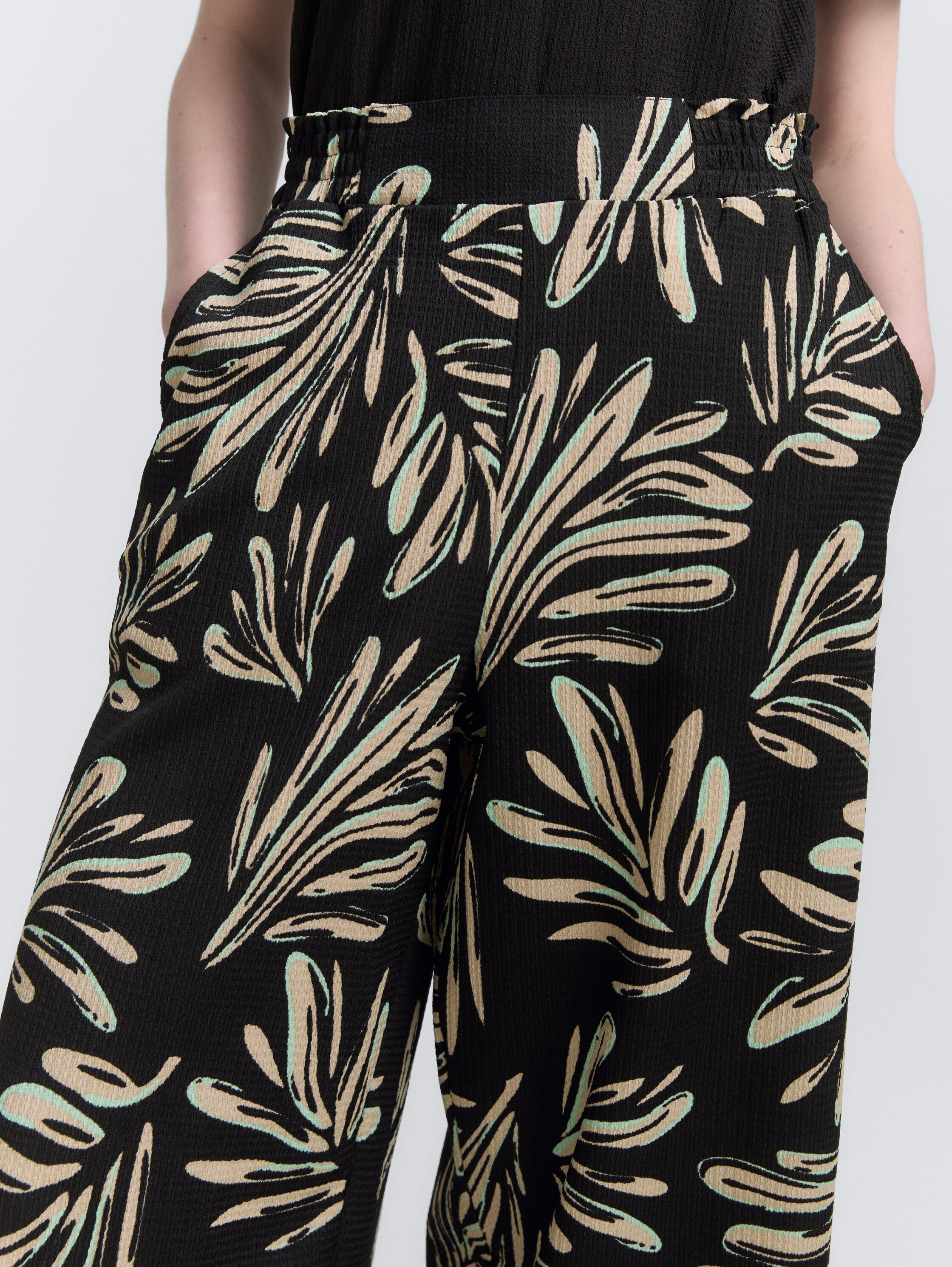 High Waist Culotte Hose - abstract_black_beige_print - 