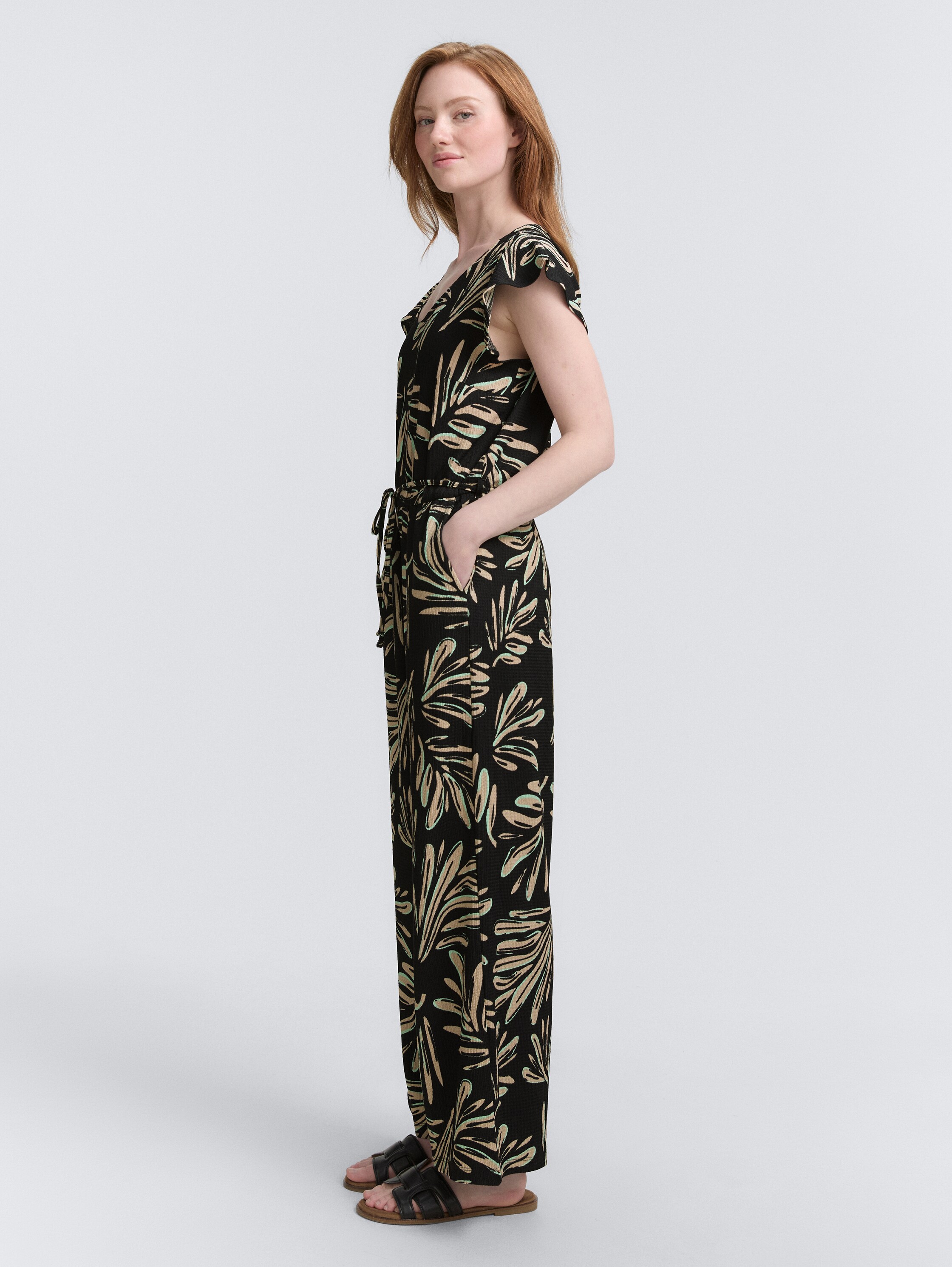 Culotte jumpsuit - abstract_black_beige_print - 