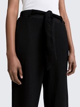 High Waist Culotte Hose mit Bindegürtel - deep black - Detail-Model-Ansicht