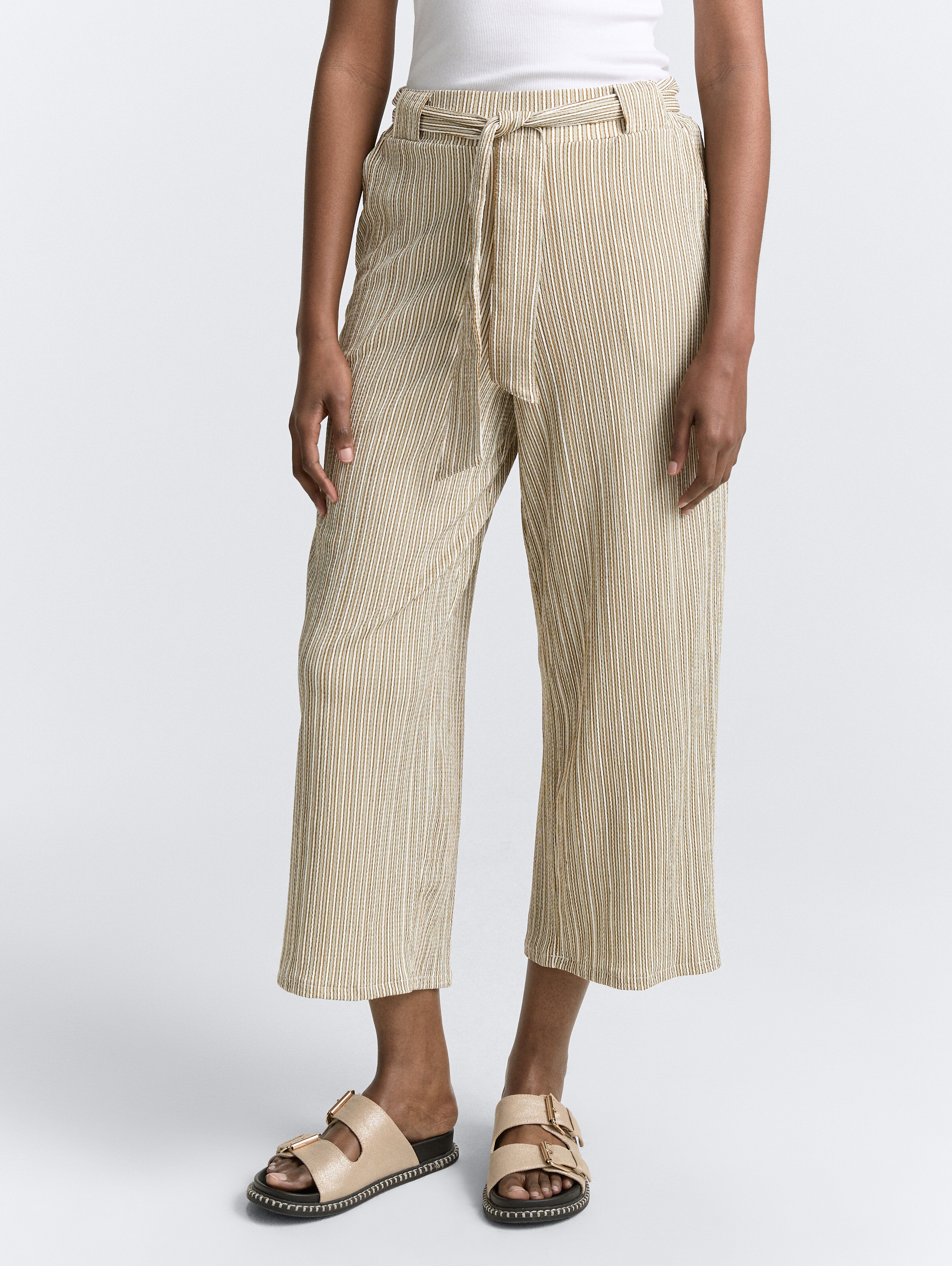 High Waist Culotte Hose mit Bindegürtel von Denim Female, vertical green white stripe