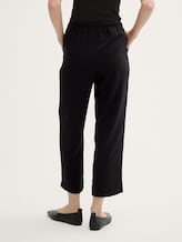 Gesneden loose fit broek - deep black - Neklijn model-achteraanzicht