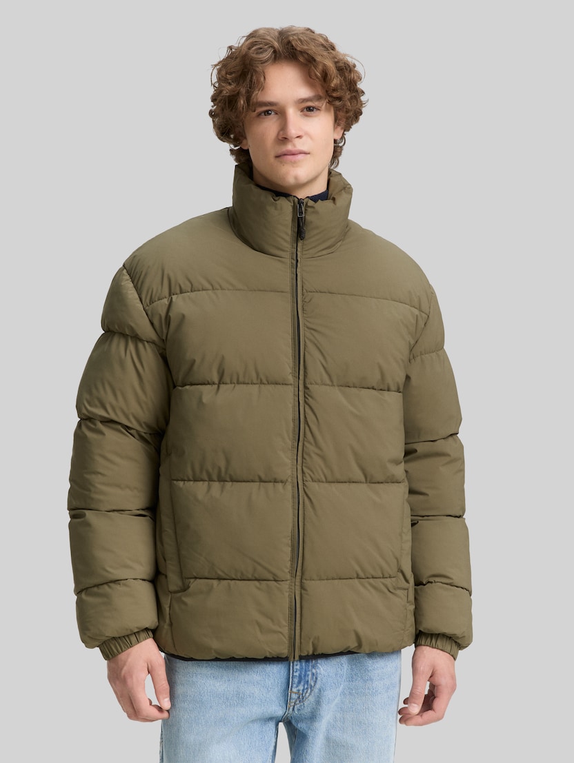 Lightweight Pufferjacke mit Stehkragen von Denim Male, jungle soil green