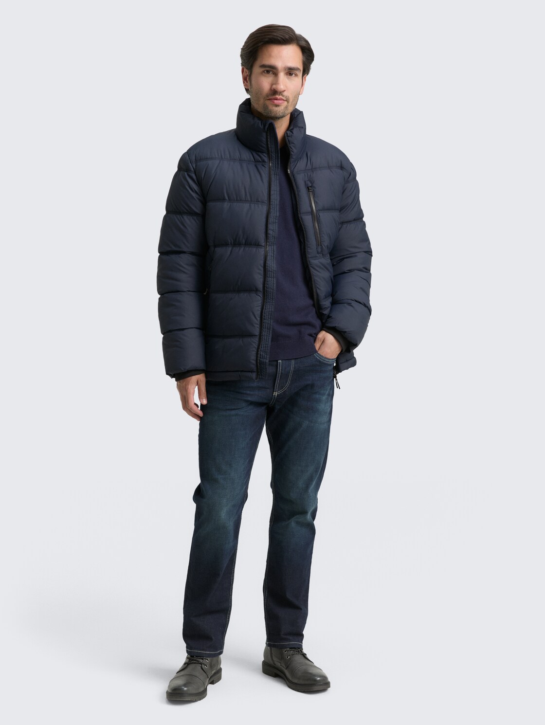 Puffer-Jacke aus wasserabweisendem Material - sky captain blue - seitliche Model-Ansicht