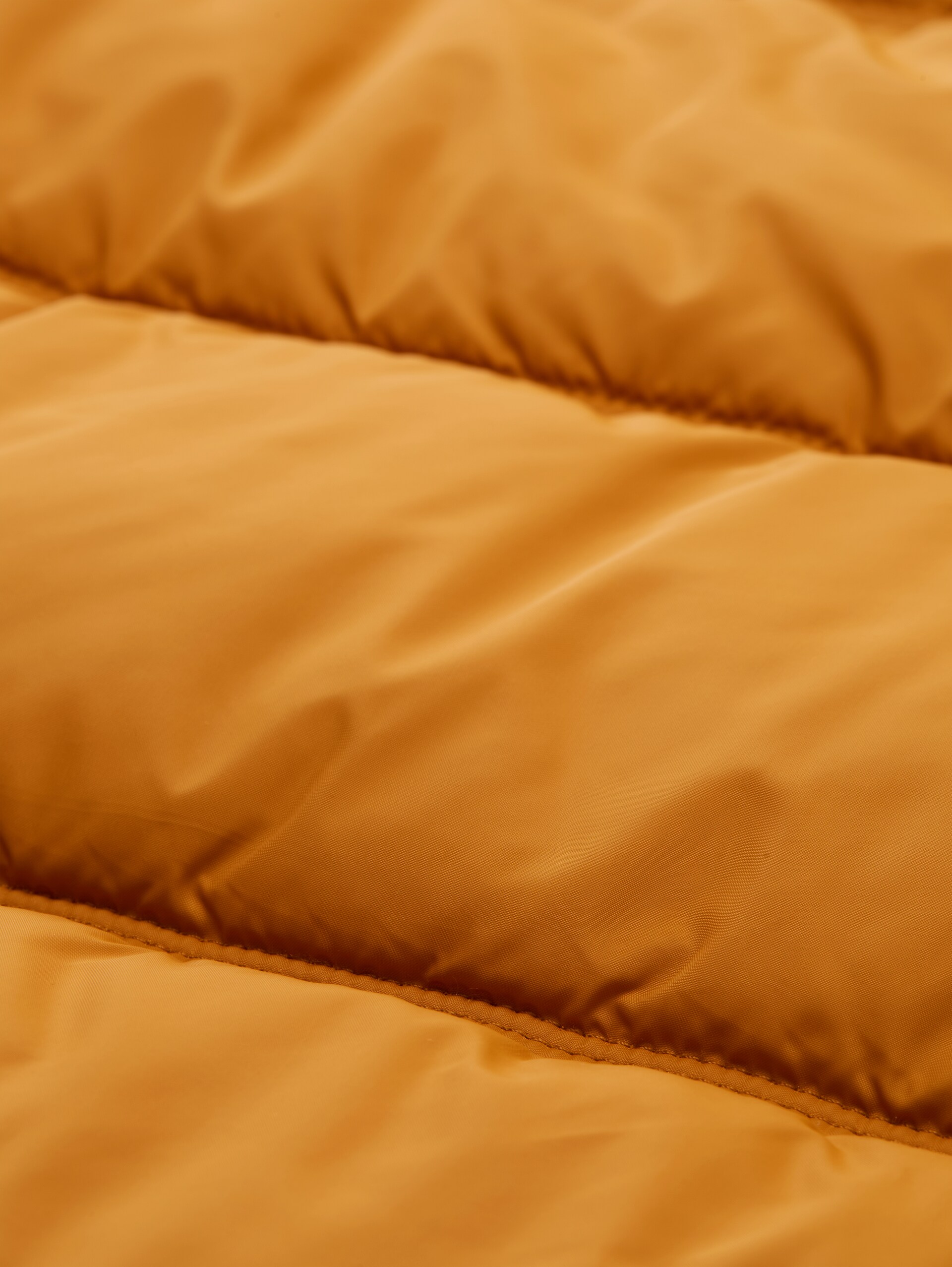 Puffer-Jacke aus wasserabweisendem Material - Peanut Butter Brown - Produkt-Detail-Ansicht