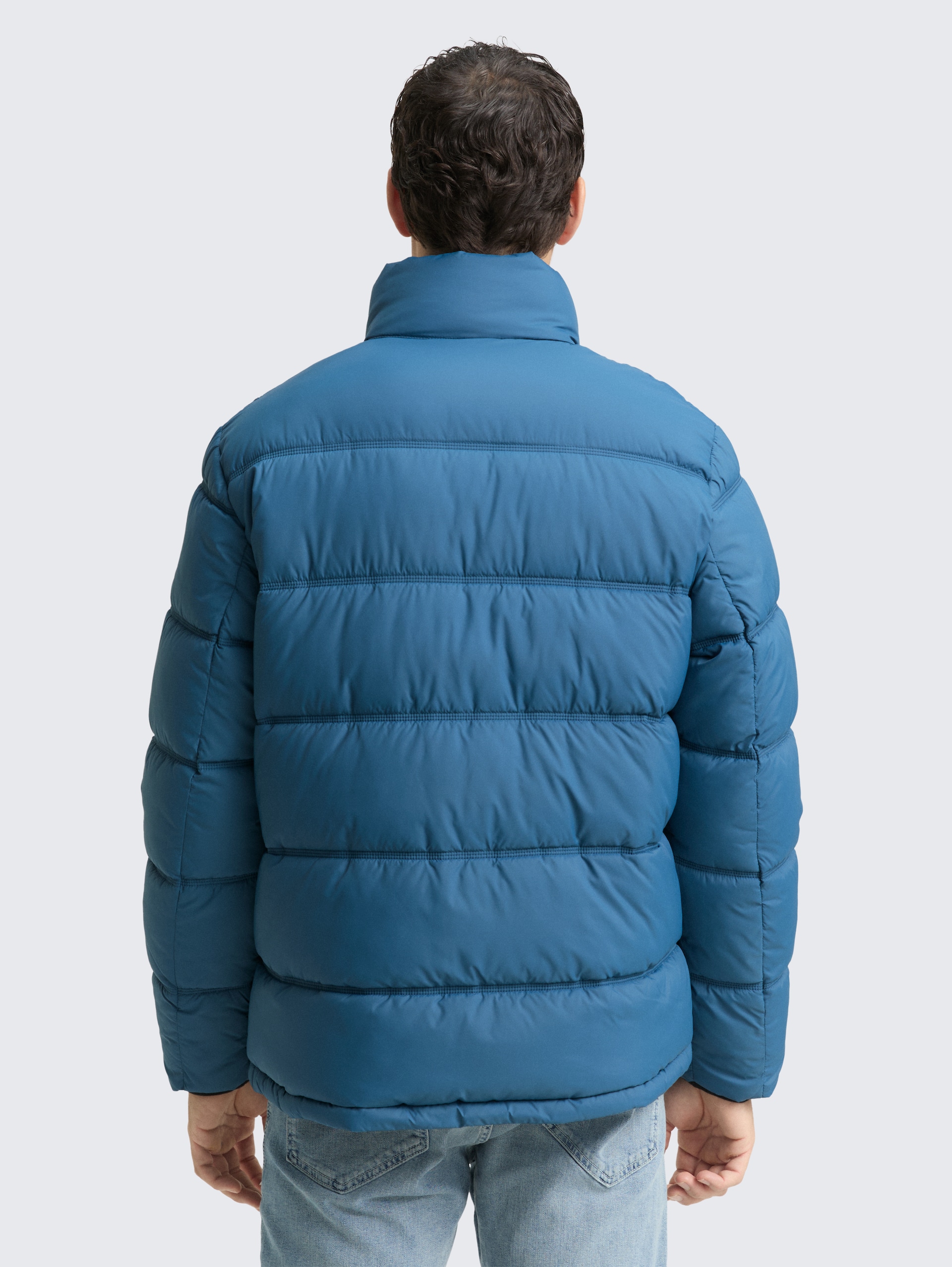 Puffer-Jacke aus wasserabweisendem Material - real teal blue - Model-Rückansicht
