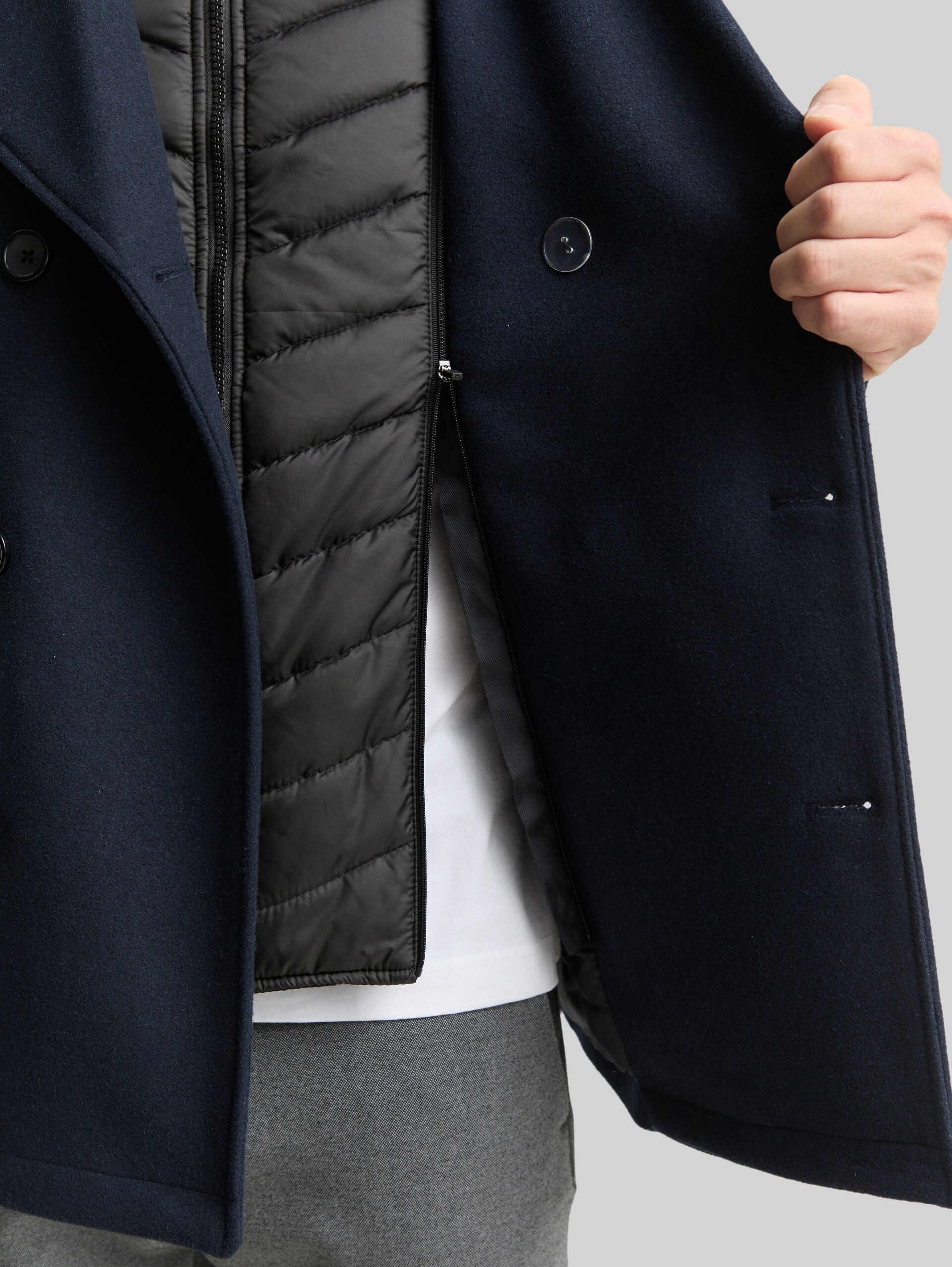 2-in-1 wool jacket with detachable inner jacket - sky captain blue - Detail model view