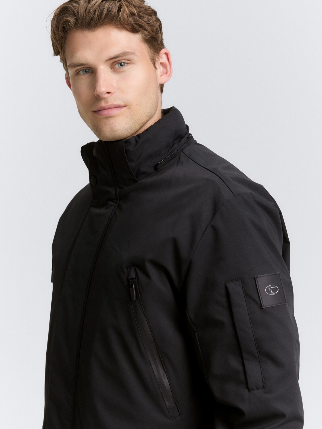 TT.PRO.TECH Parka mit abnehmbarer Kapuze - Black - Detail-Model-Ansicht