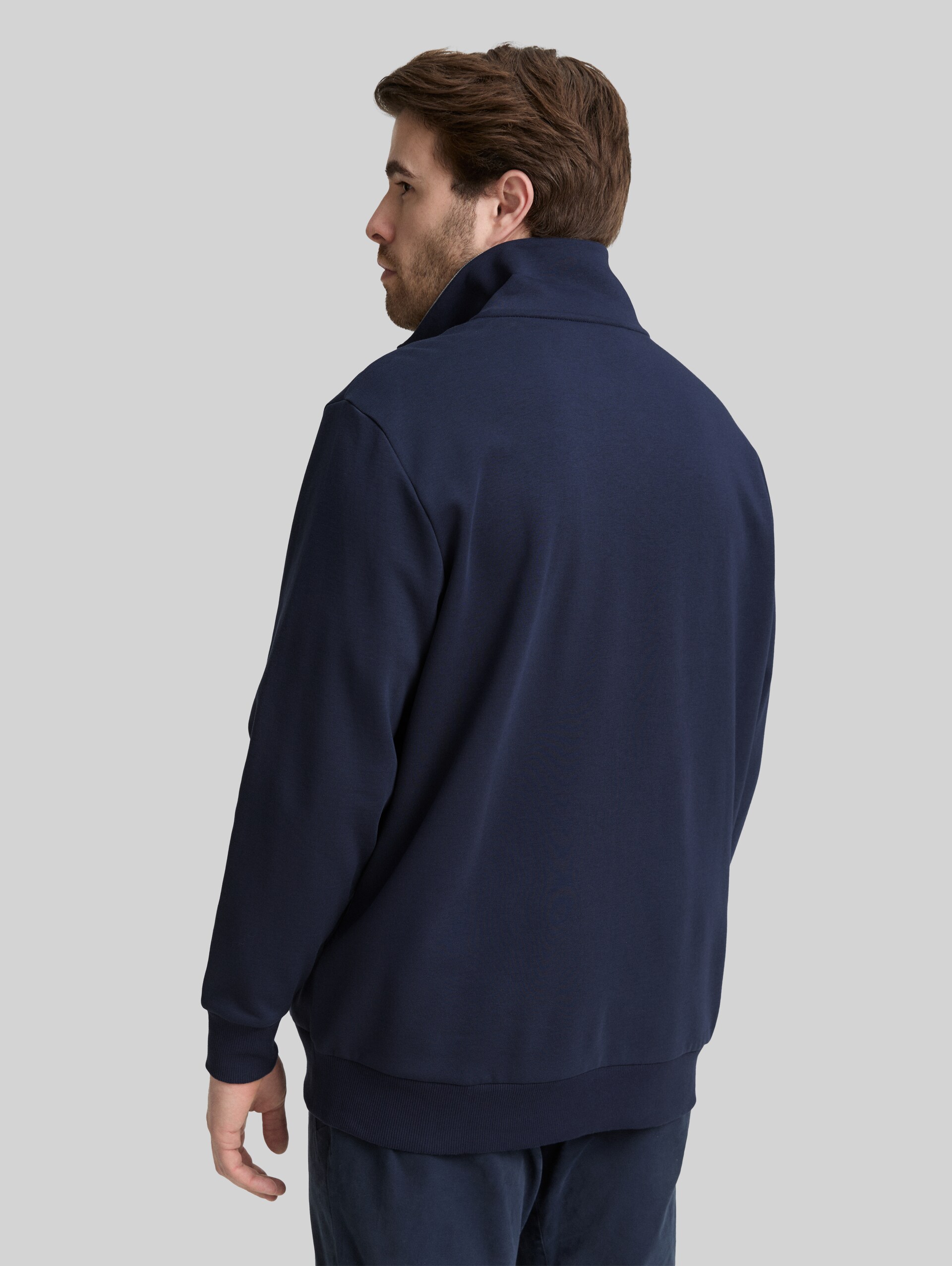 Plus - Sweat jacket with a stand-up collar - sky captain blue - Neckline model-back view