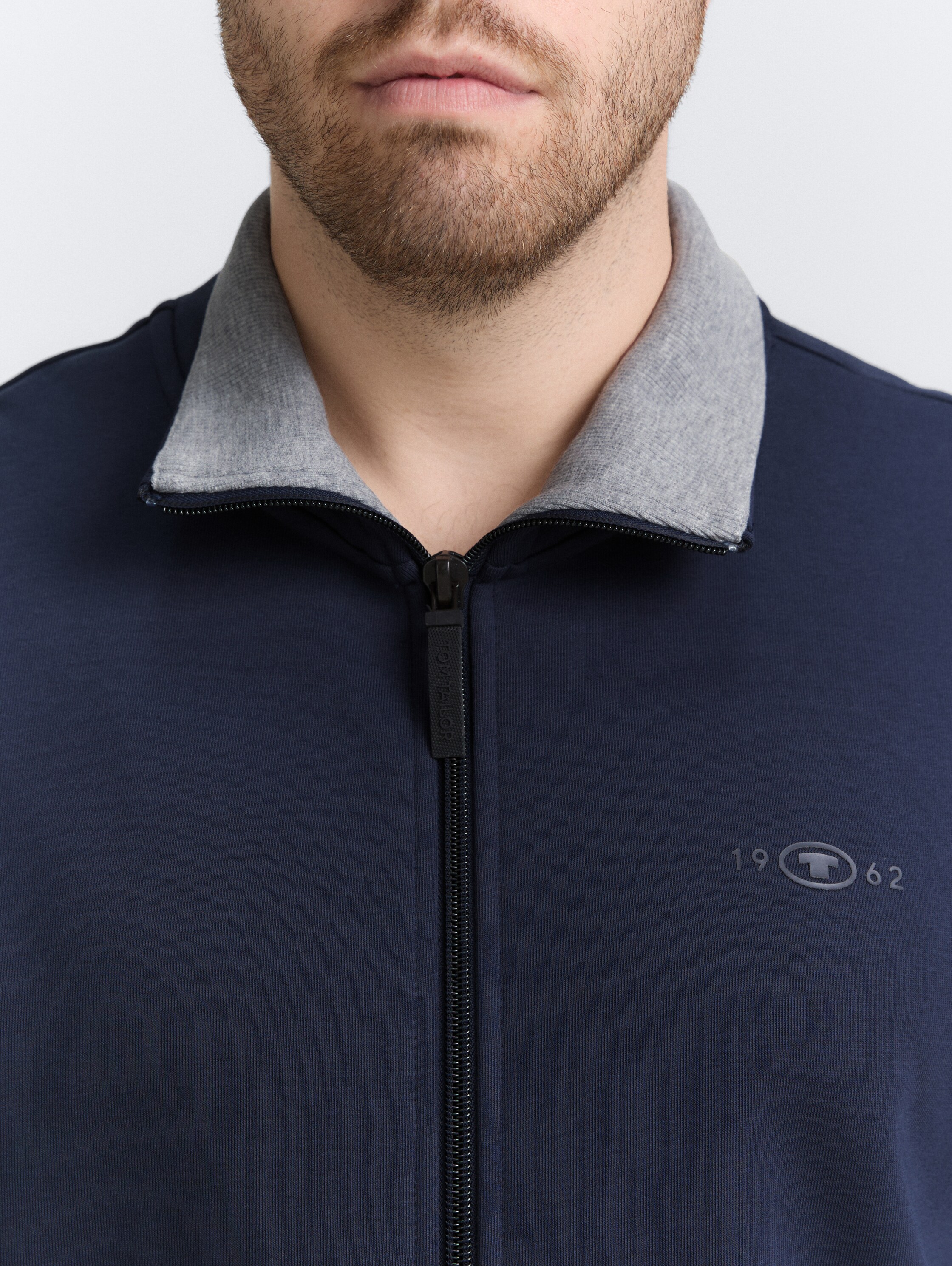 Plus Size - Sweatjacke mit Stehkragen - sky_captain_blue_1 - 