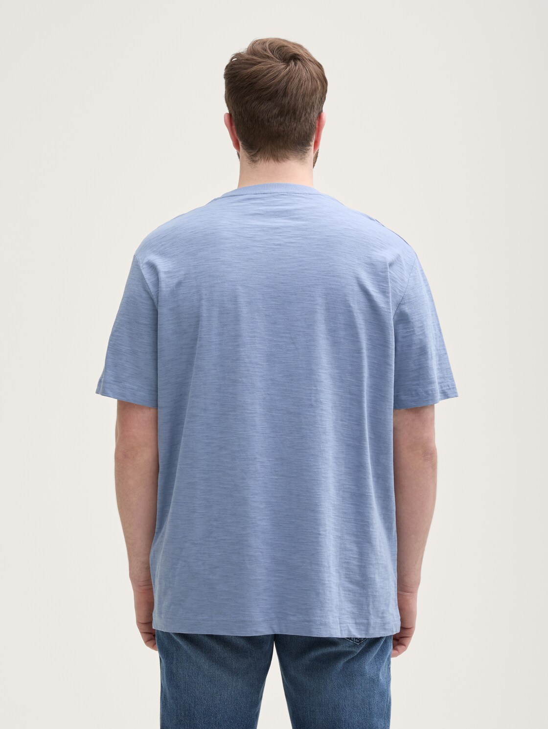 Plus Size - T-Shirt mit Foto-Print - dove blue - Auschnitt Model-Rückansicht