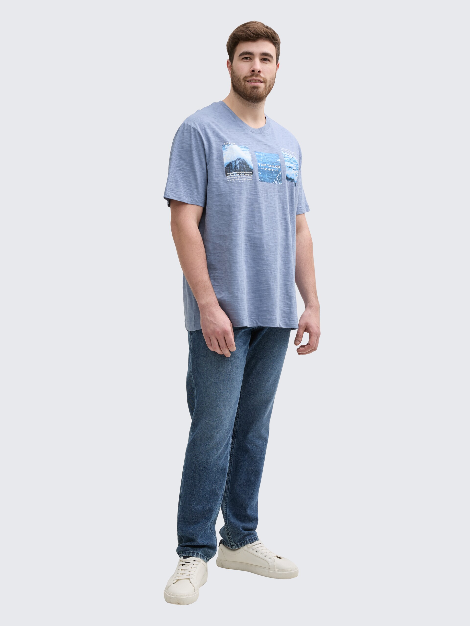 Plus Size - T-Shirt mit Foto-Print - dove blue - Model-Vorderansicht