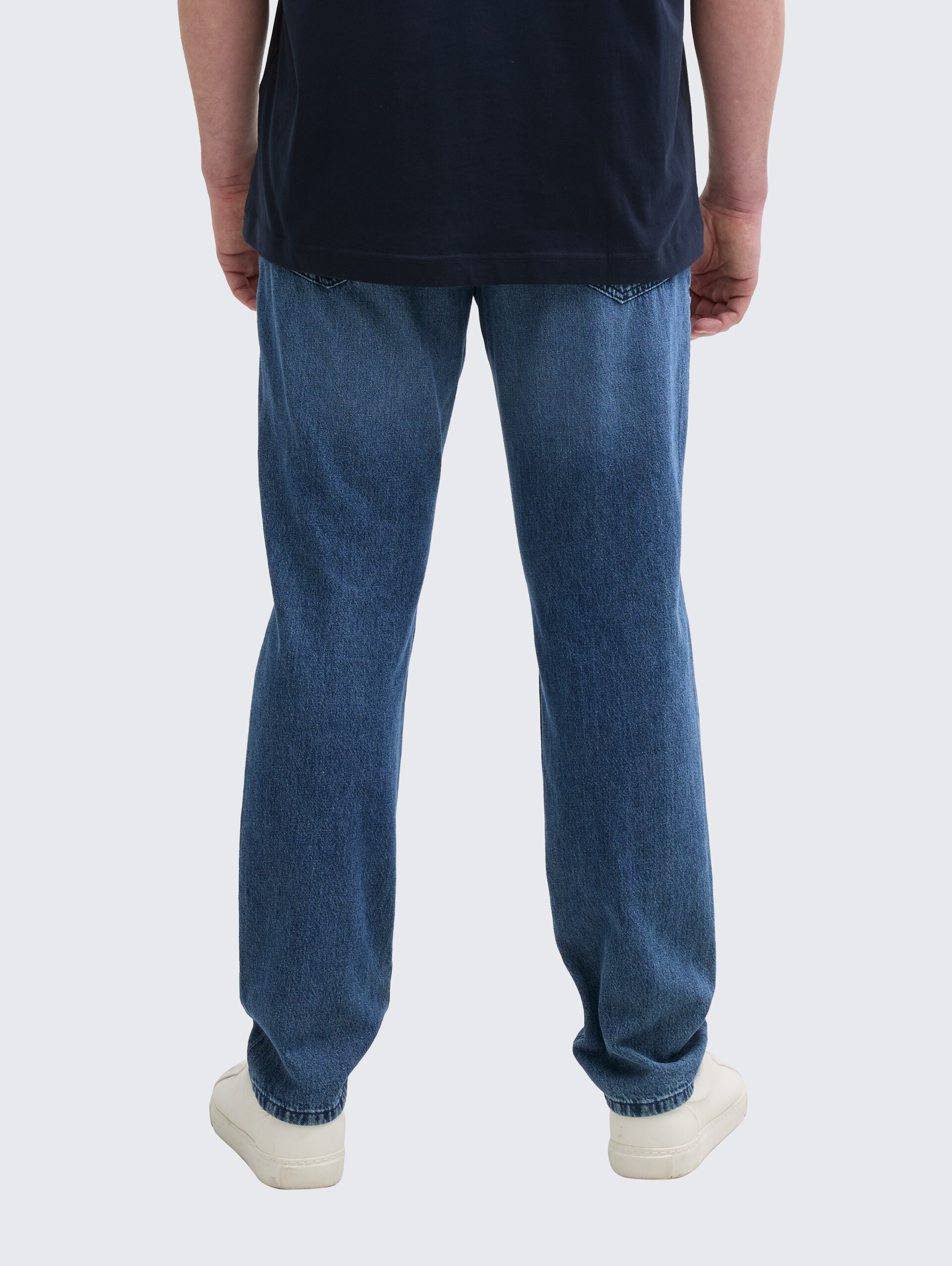 Plus Size - TTPLUS REGULAR Jeans - Used Mid Stone Blue Denim - Auschnitt Model-Rückansicht