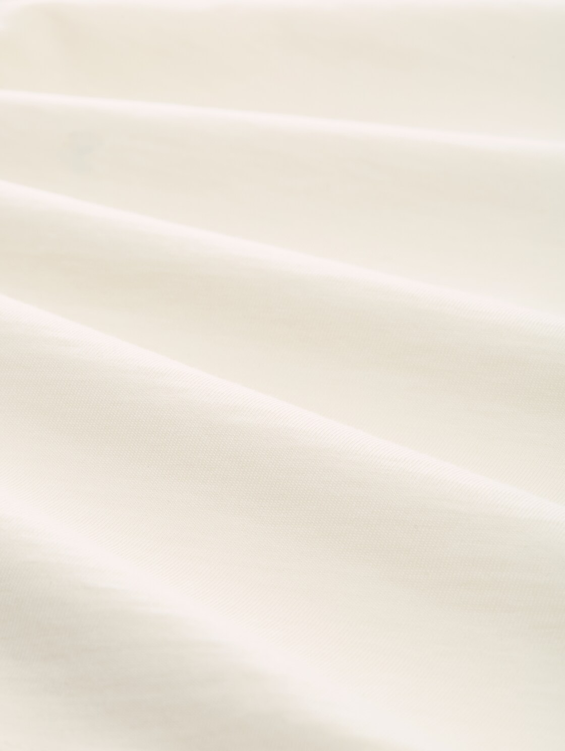 Oversize T-Shirt - Wool White - Detail-Model-Ansicht