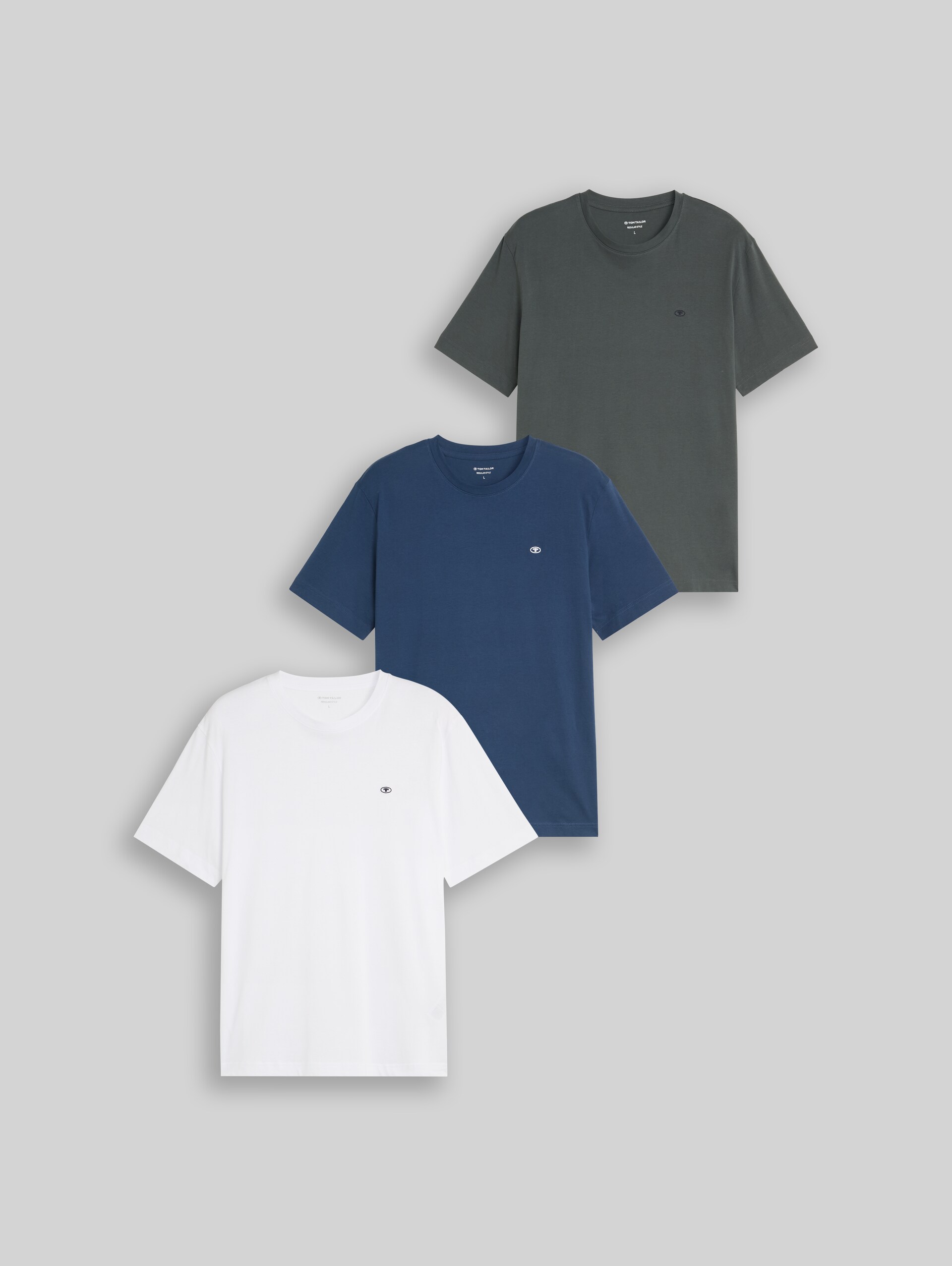 Basic T-Shirts im 3er-Pack - Darkest Olive - Vorder-Produkt-Ansicht