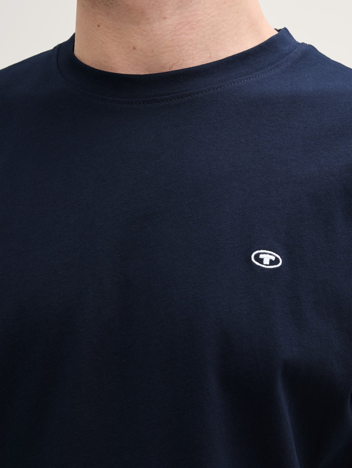 Basic T-Shirts im 3er-Pack - White - Detail-Model-Ansicht