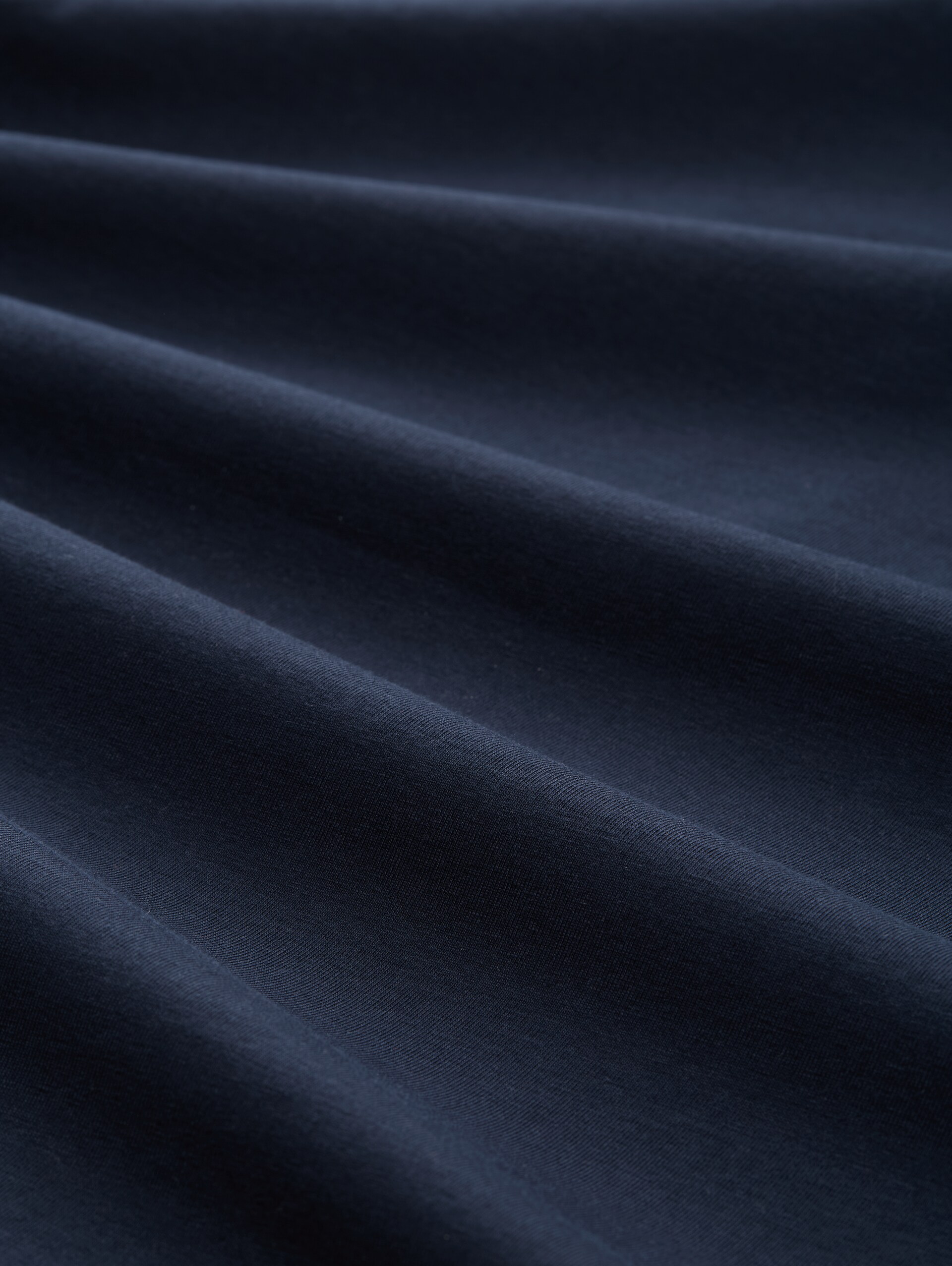 T-Shirt mit Print - Lunar Eclipse - Material-Ansicht