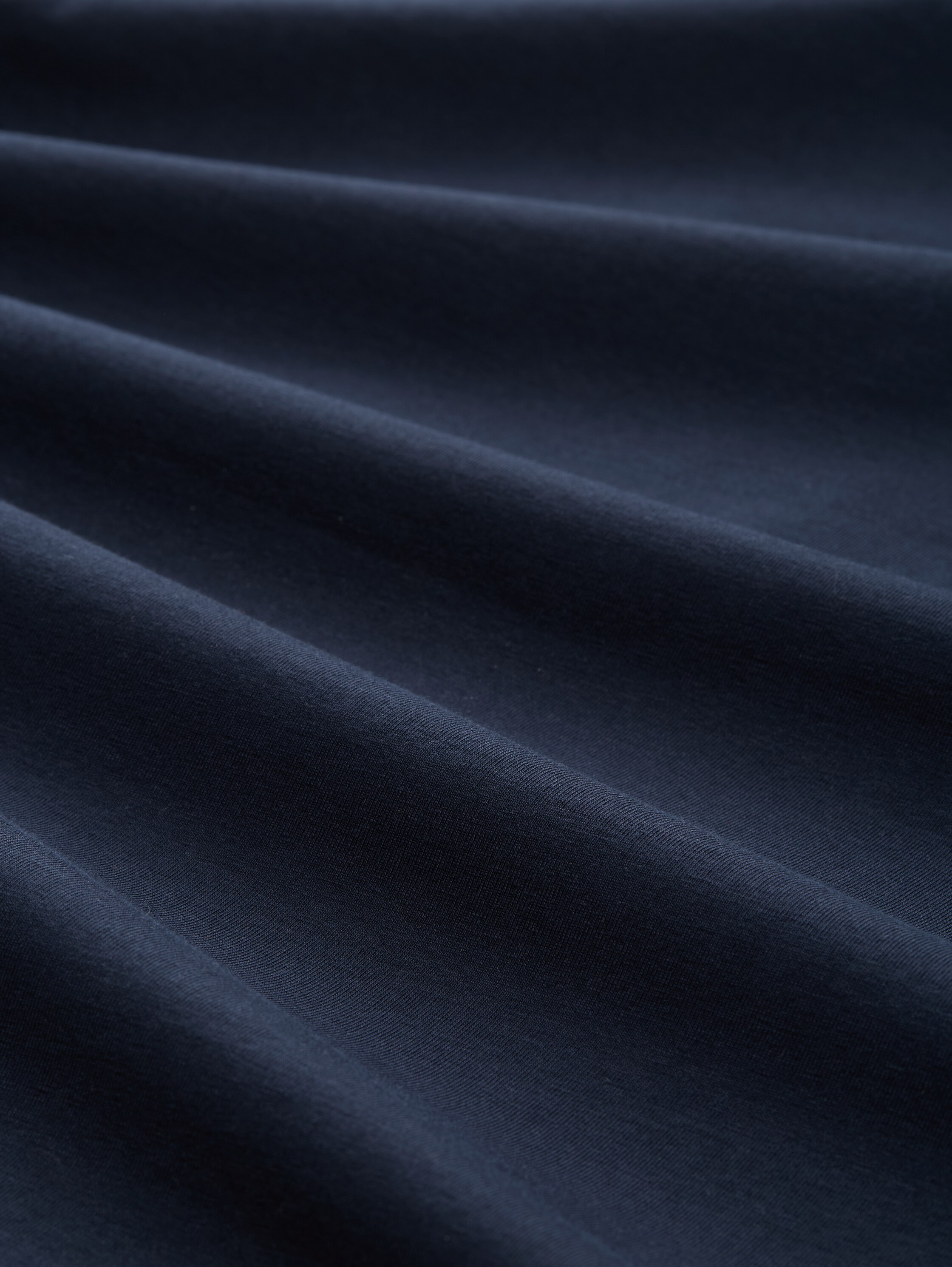 T-Shirt mit Print - Lunar Eclipse - Material-Ansicht