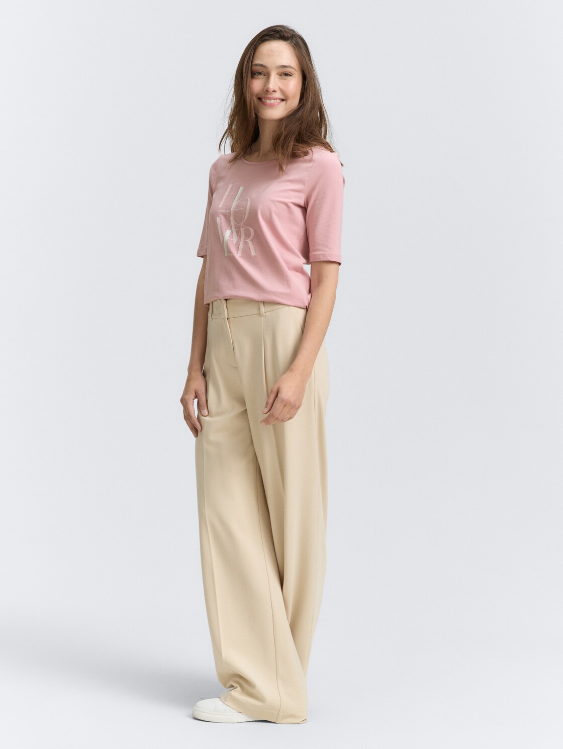 T-Shirt mit Print - Morning Pink - Model-Vorderansicht