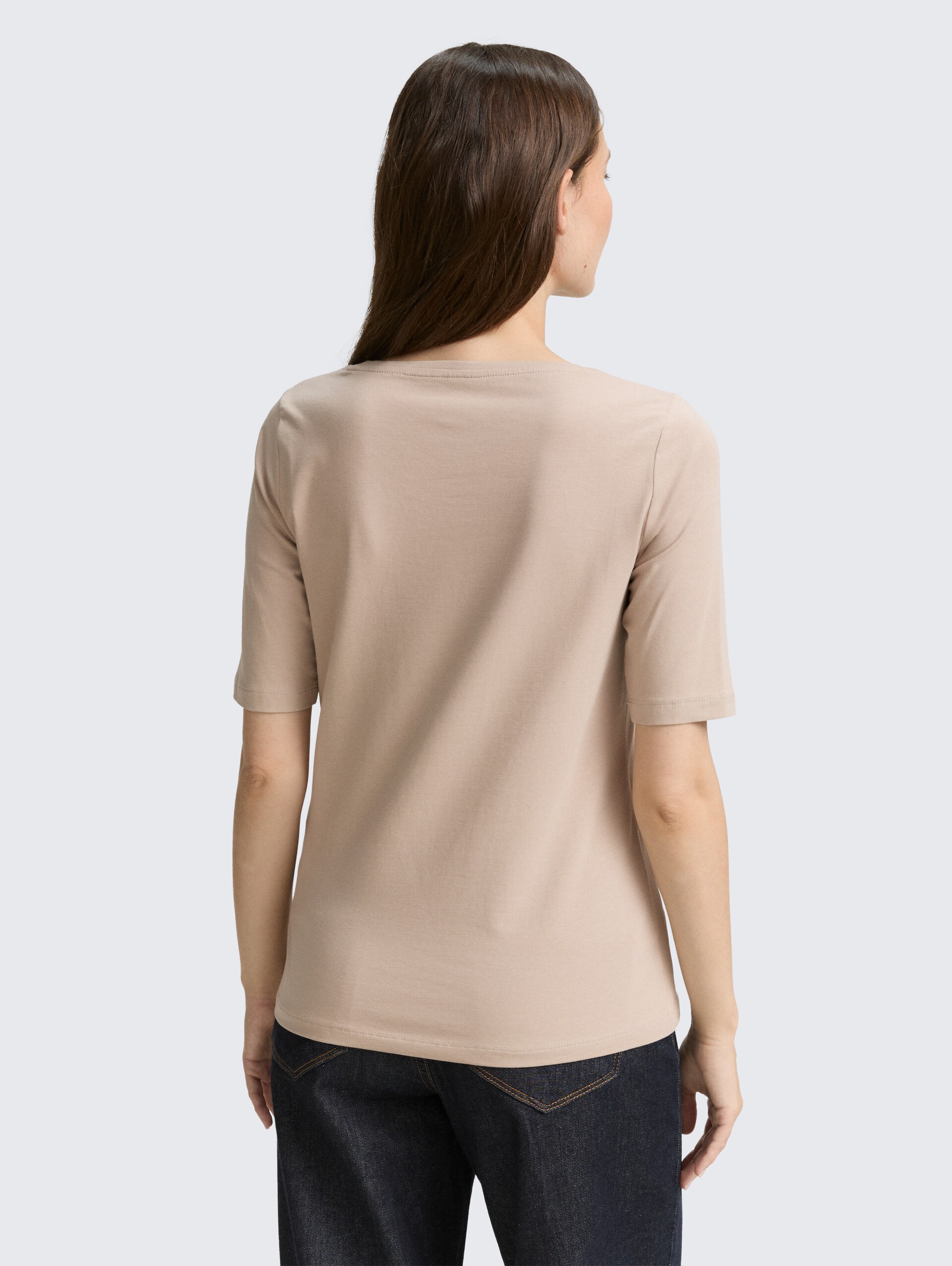 T-Shirt mit Print - soft taupe grey - Auschnitt Model-Rückansicht