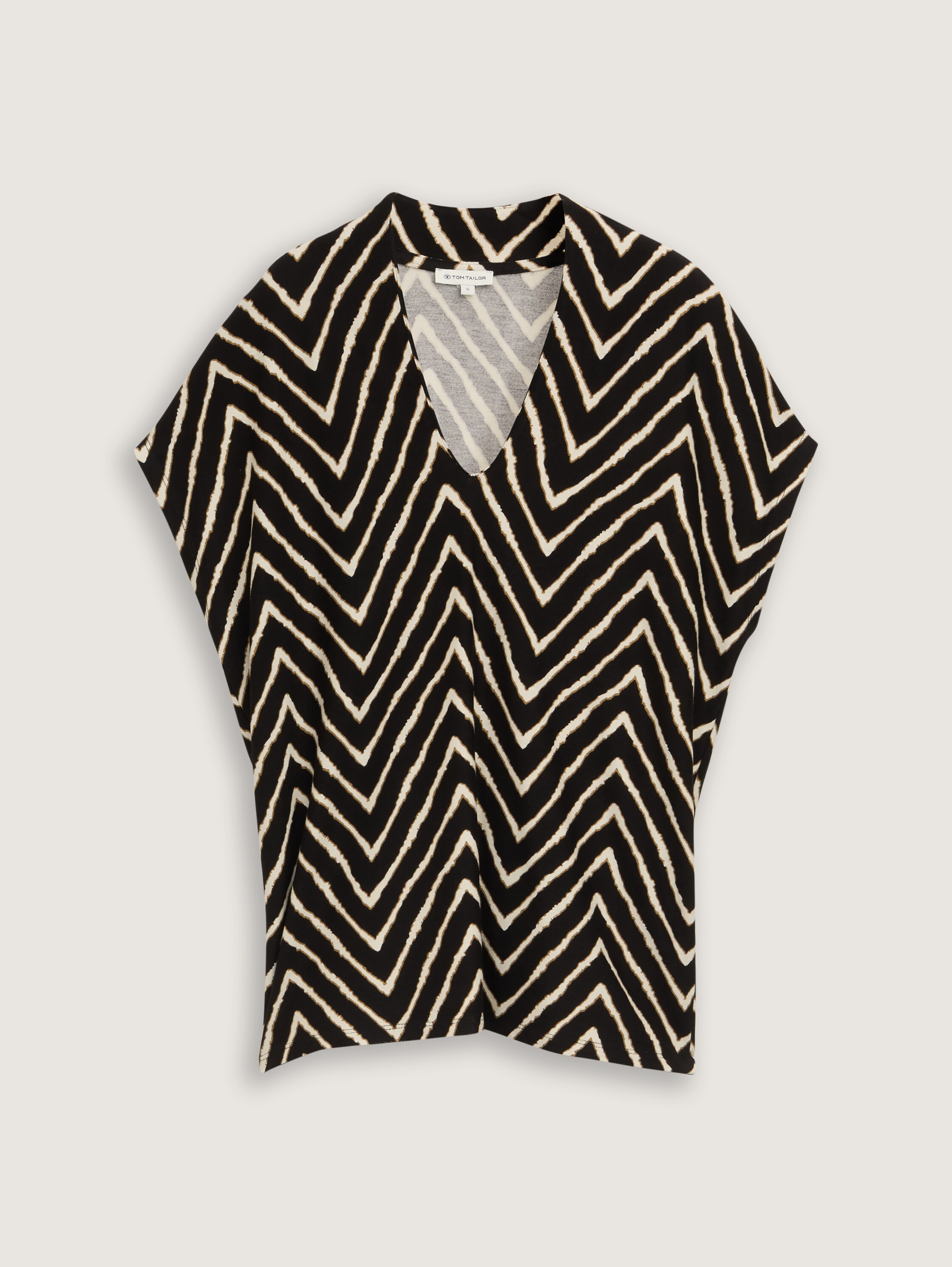 T-Shirt mit V-Ausschnitt - black_zig_zag_design - 