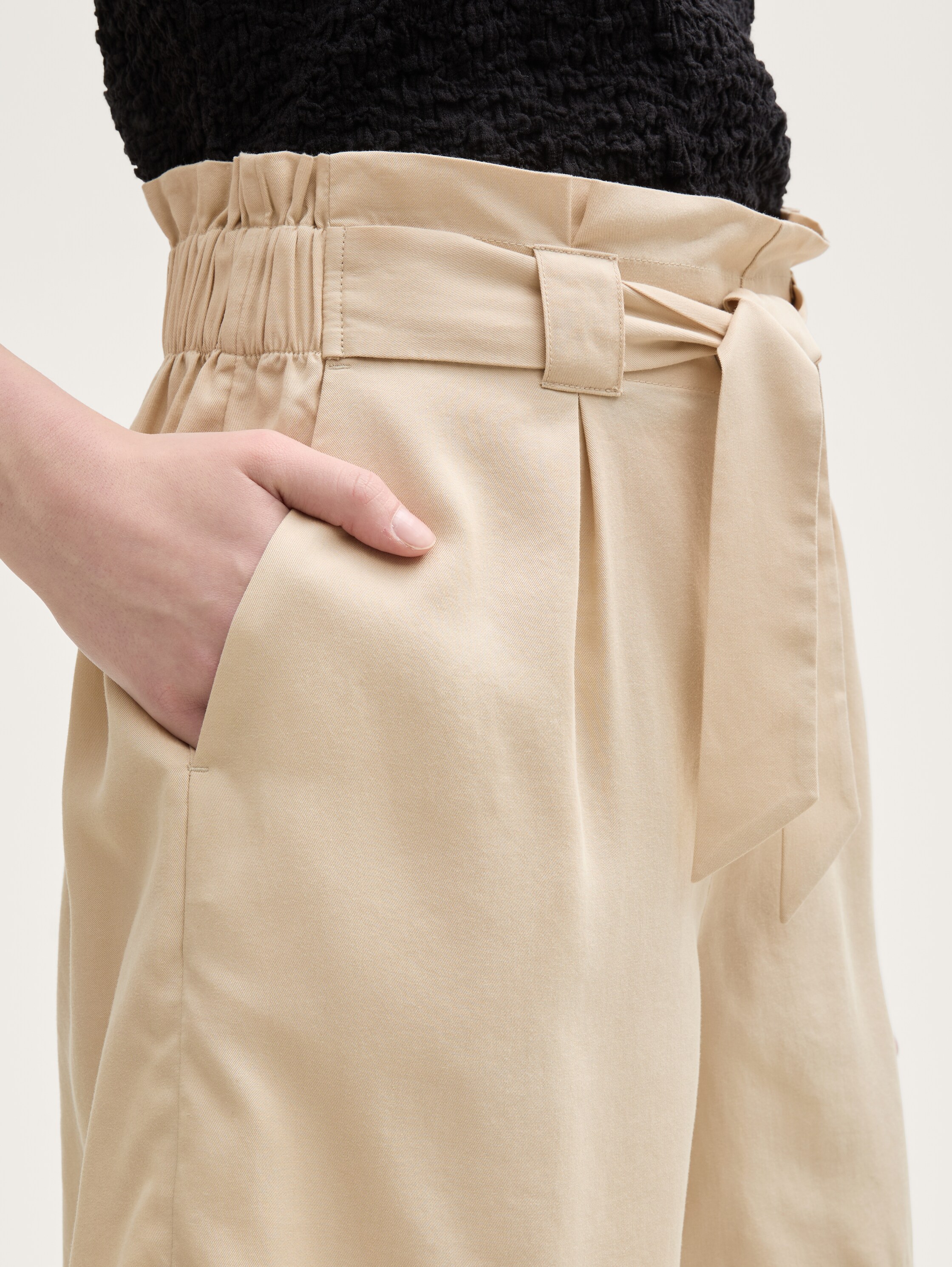 Paperbag Relaxed Shorts - light_breeze_1 - 