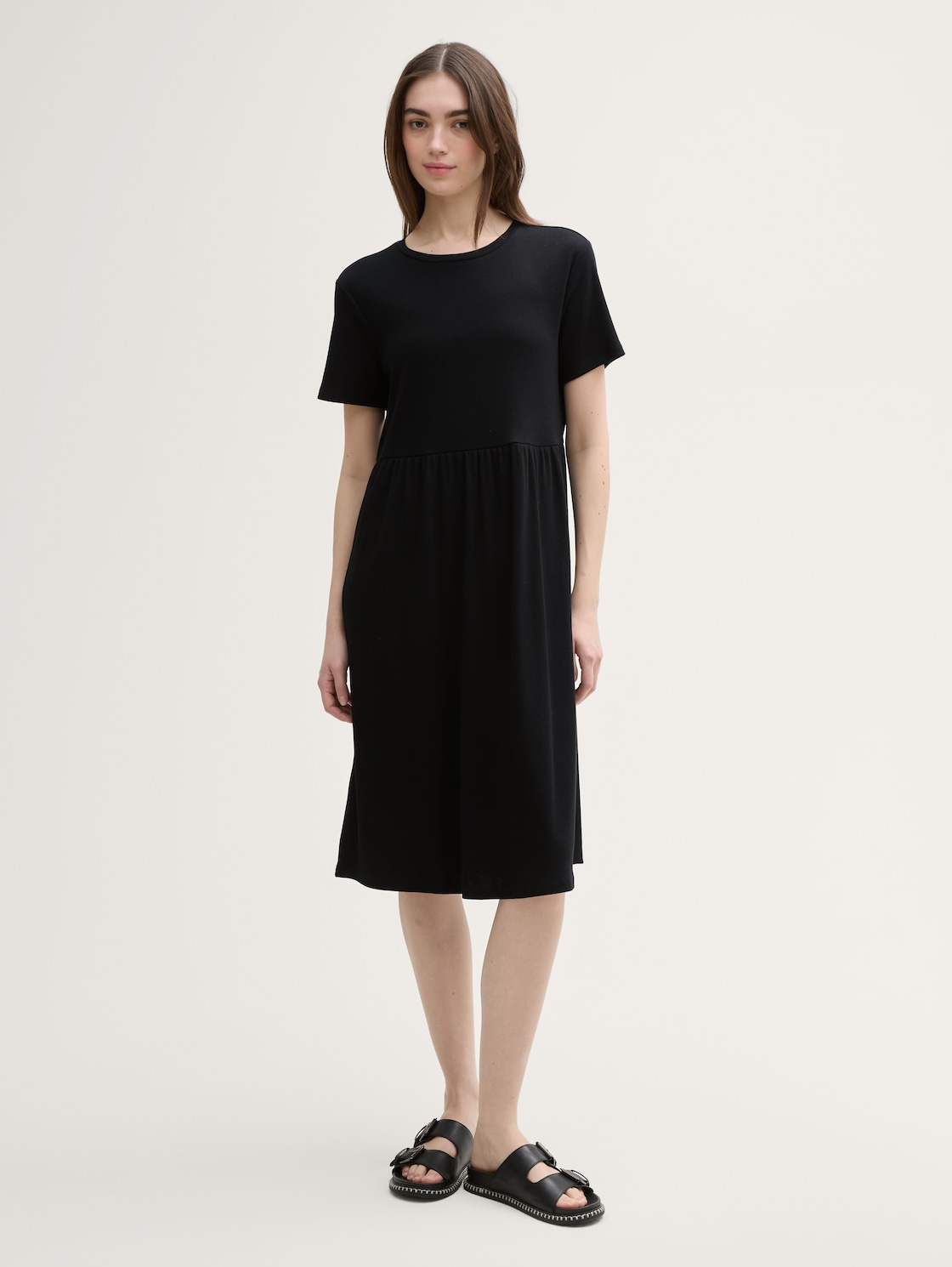 Jersey Midi-Kleid - deep black - Model-Vorderansicht