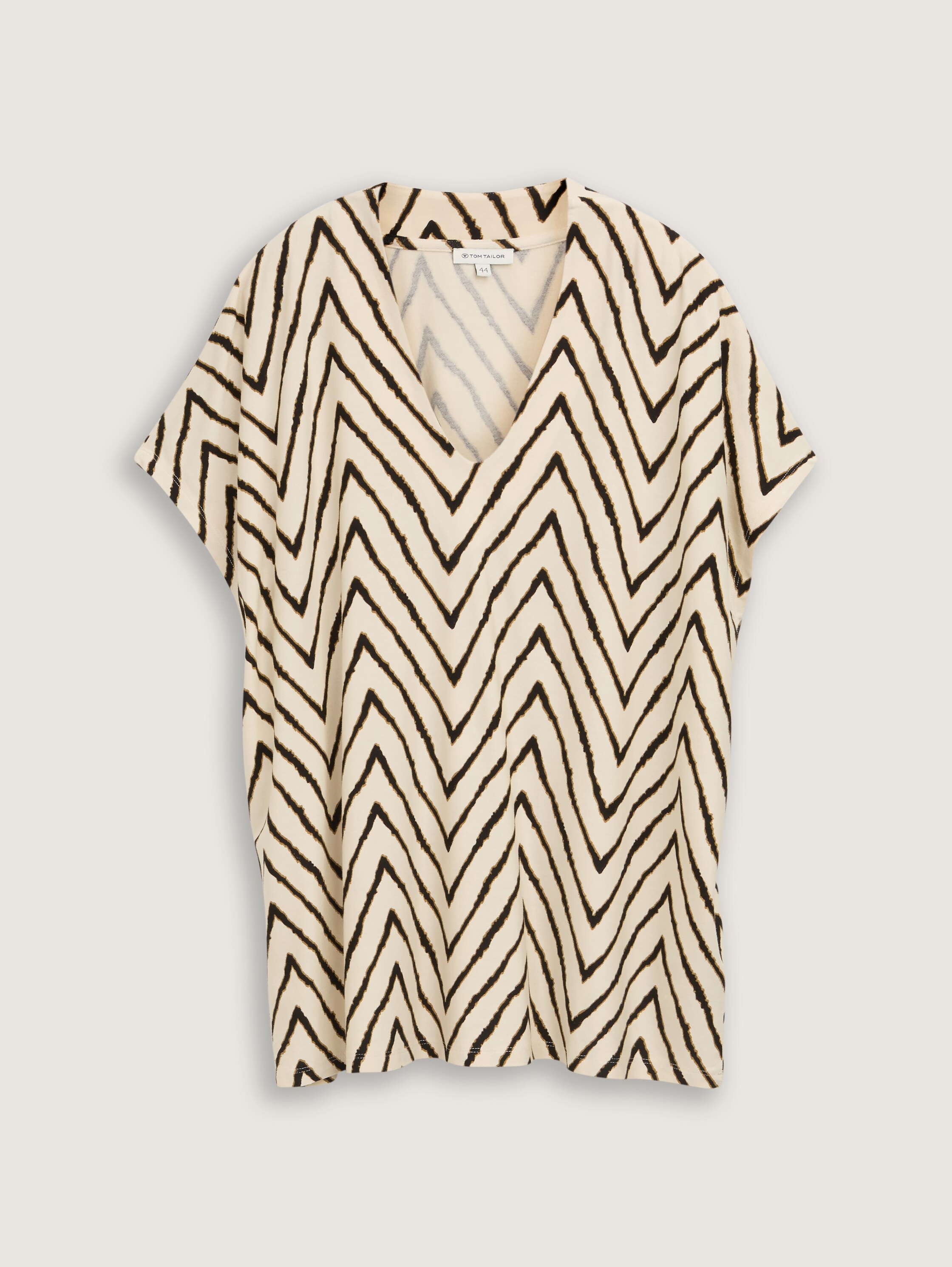 Plus Size - T-Shirt mit V-Ausschnitt - natural_zig_zag_design - 