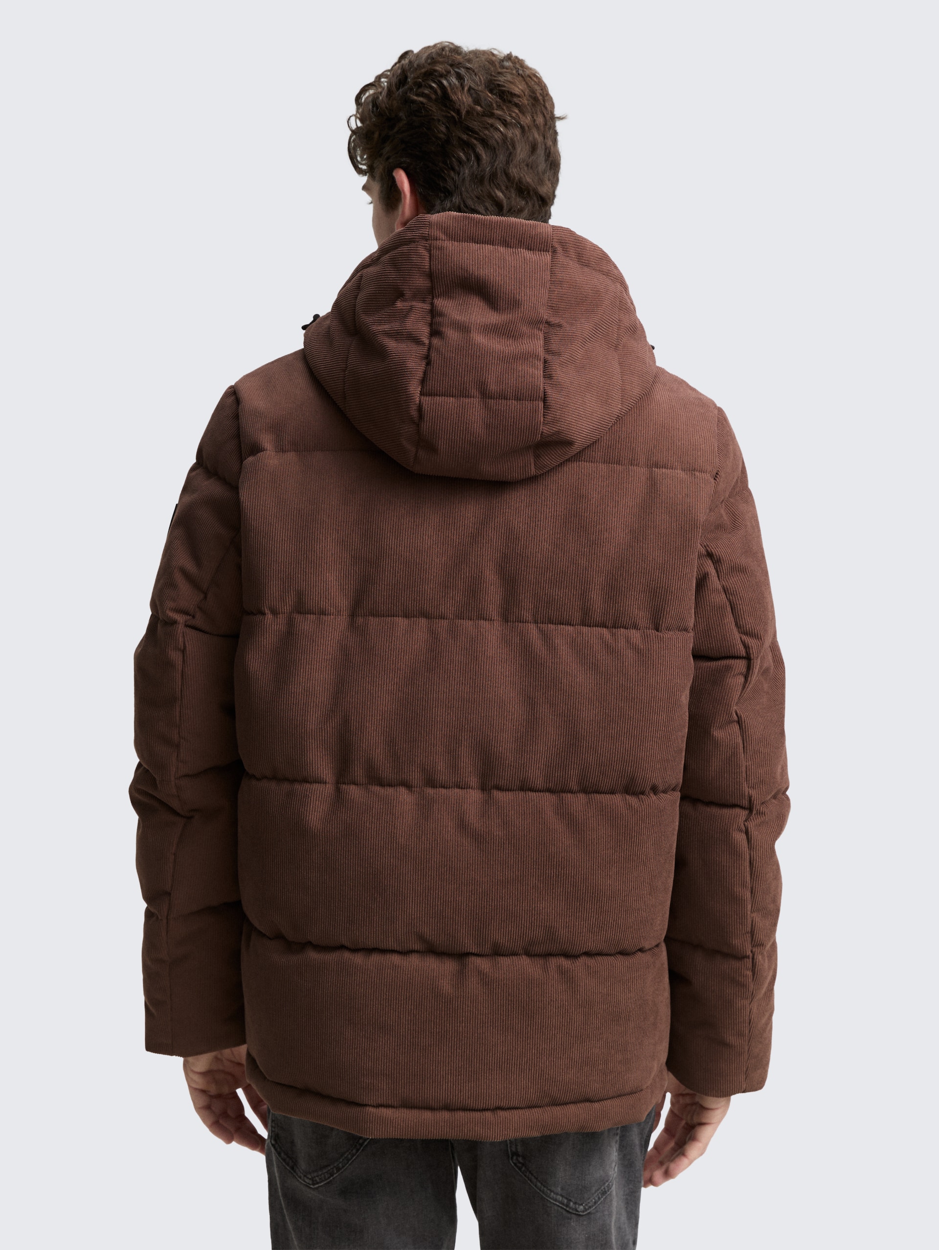 Cord Puffer-Jacke mit abnehmbarer Kapuze - bag brown - Model-Rückansicht
