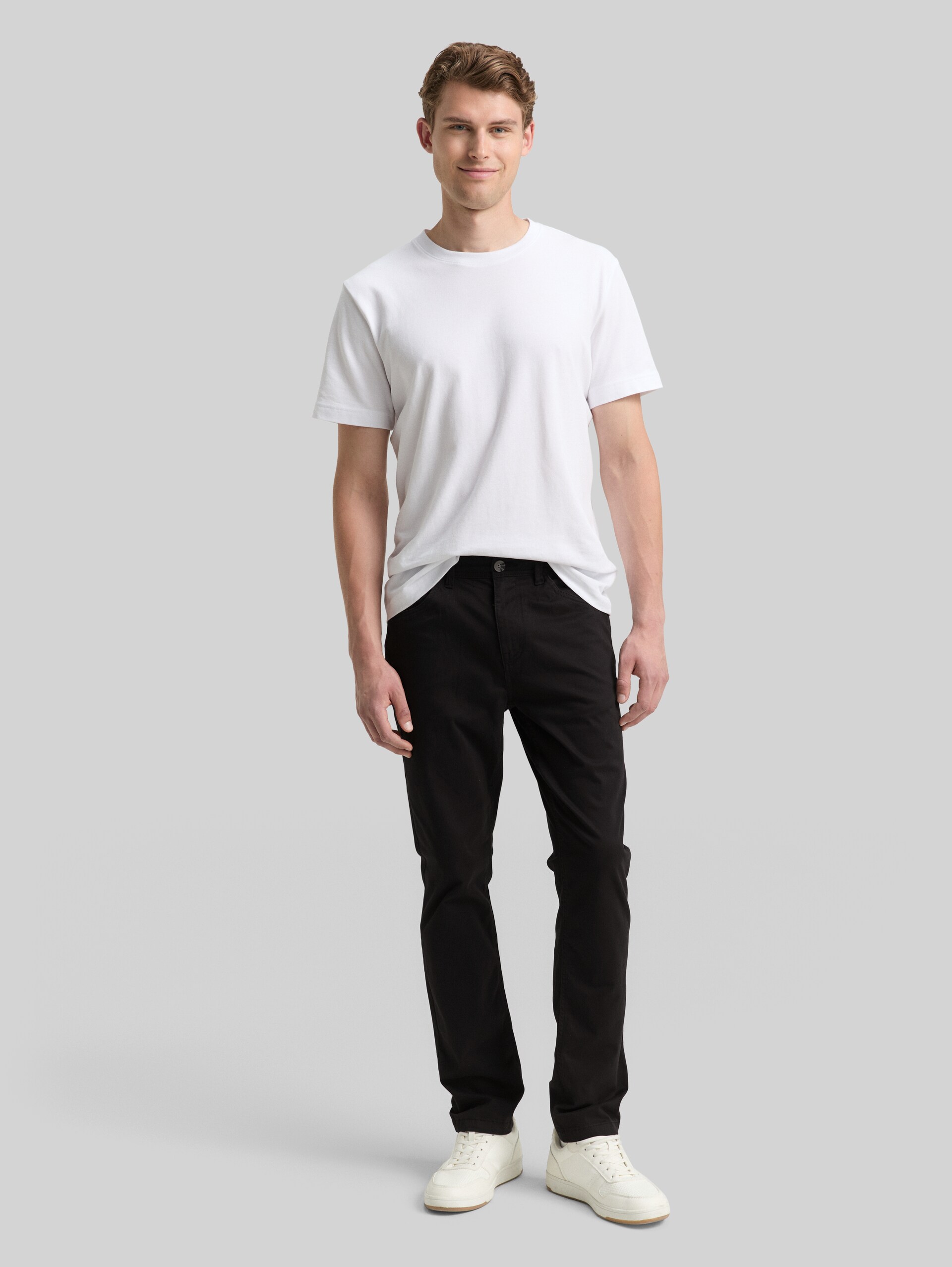 TTJOSH Regular Slim Trousers - Black - Model front view