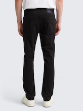TTJOSH Regular Slim Hose - Black - Auschnitt Model-Rückansicht