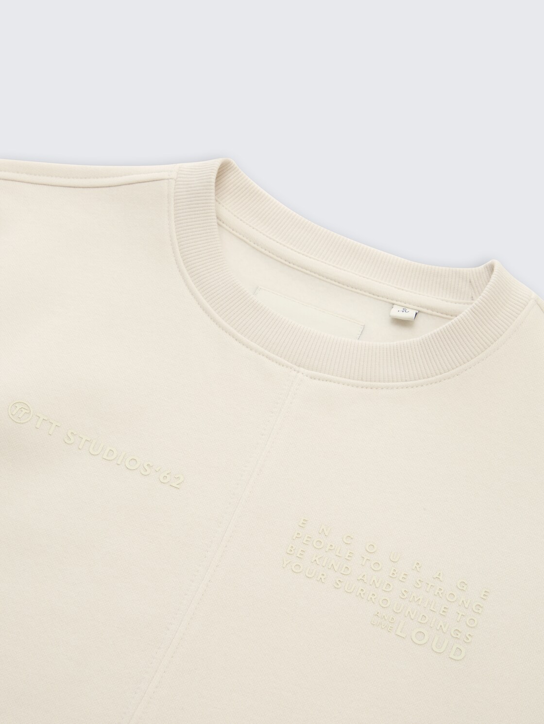 Basic Sweatshirt - greyish white - Detail-Model-Ansicht