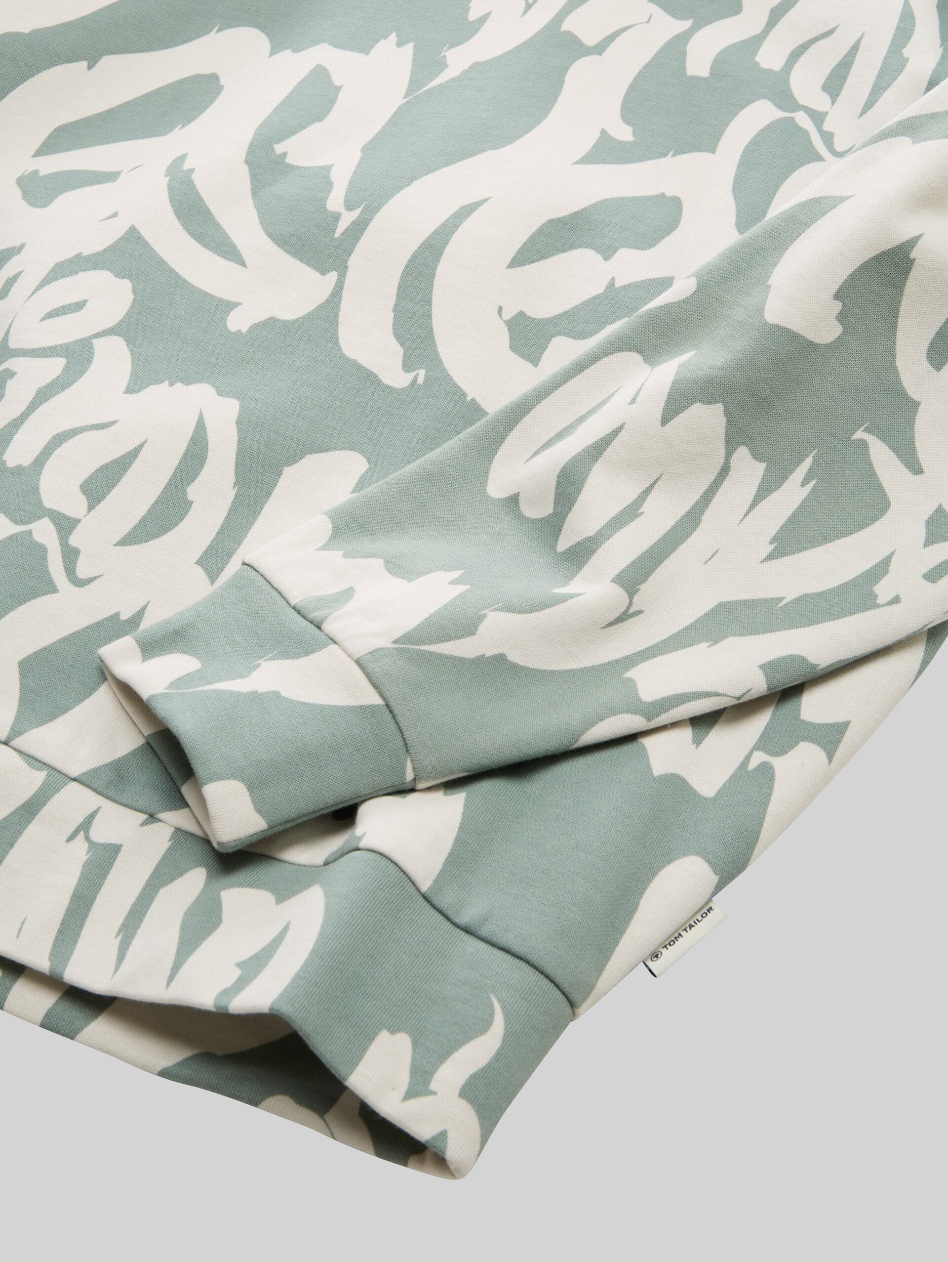 Oversized sweatshirt with all-over print - leaf green big wording design - Detail model view